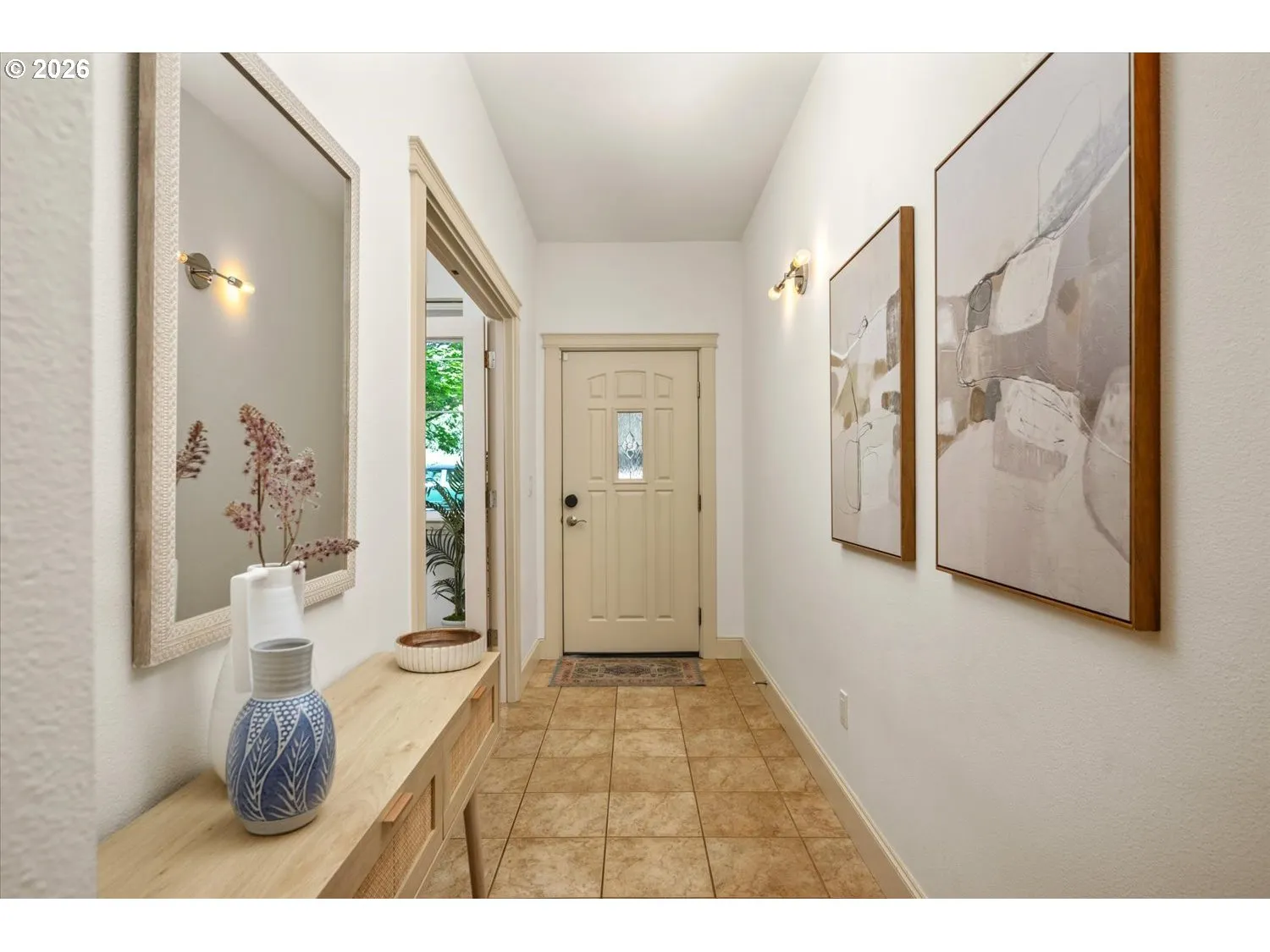Entrance/Foyer