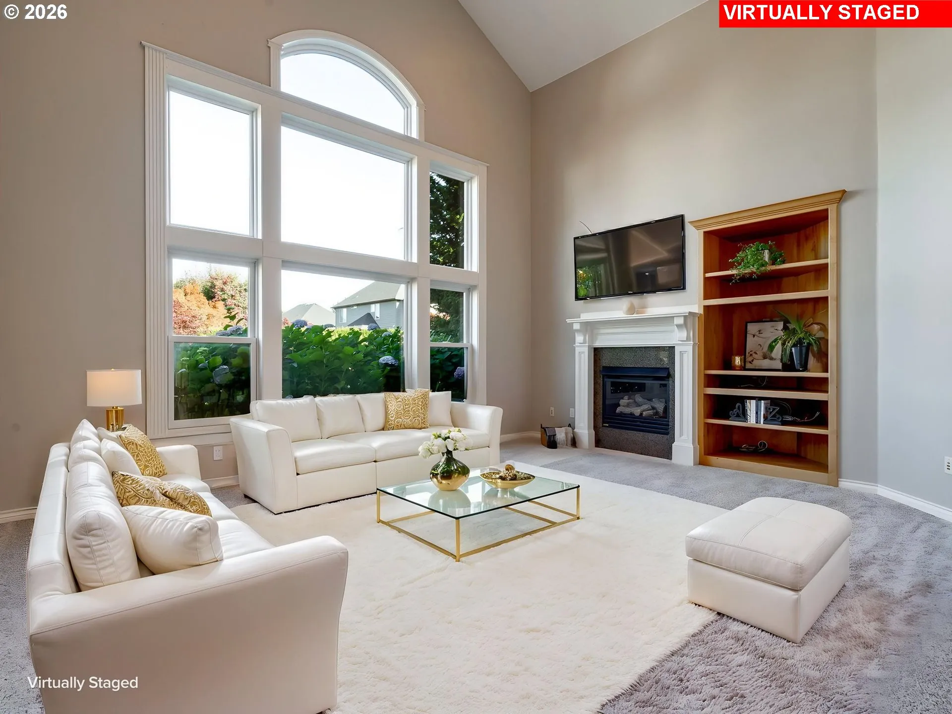 Living Room-Fireplace