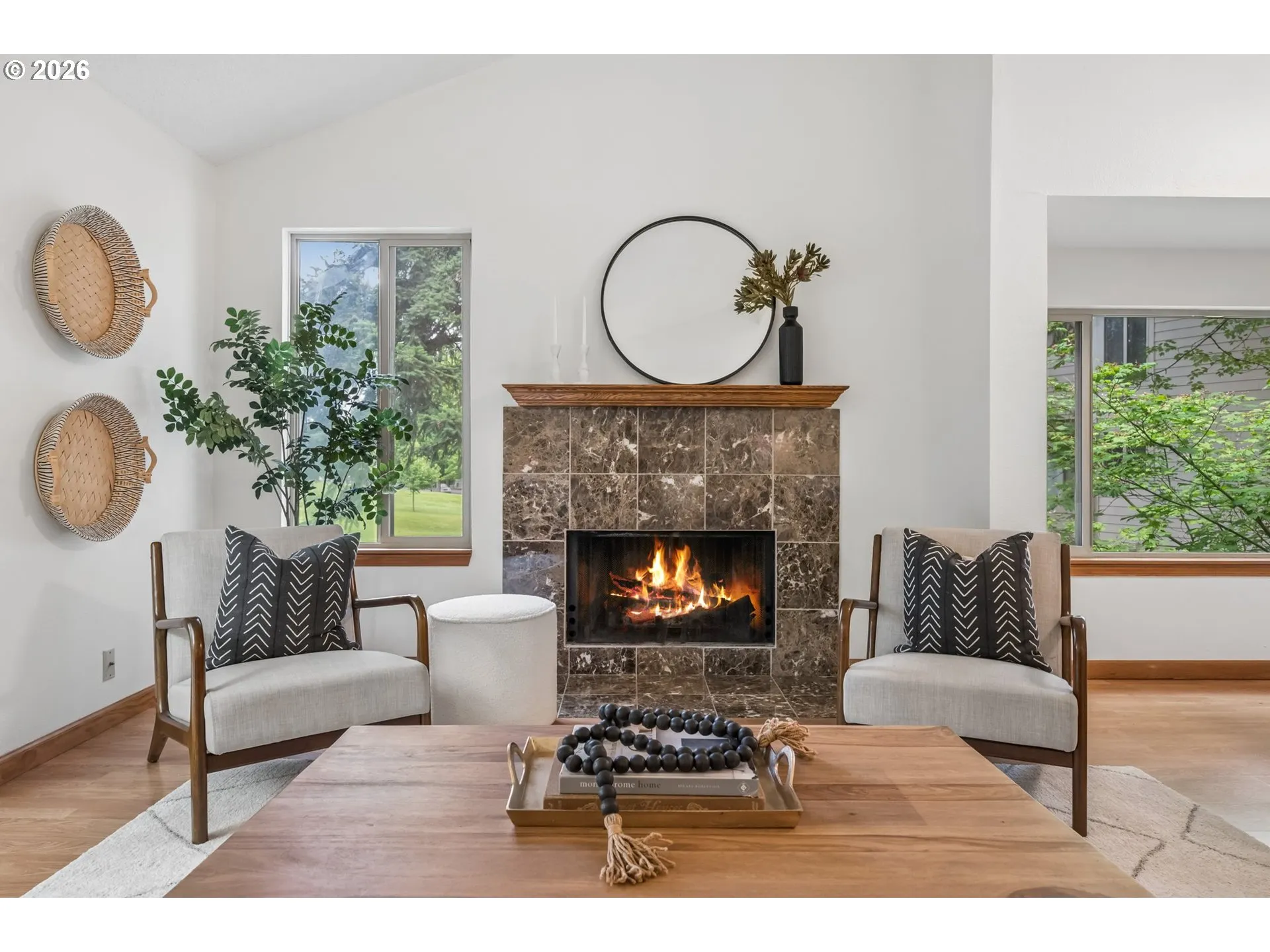 Living Room-Fireplace