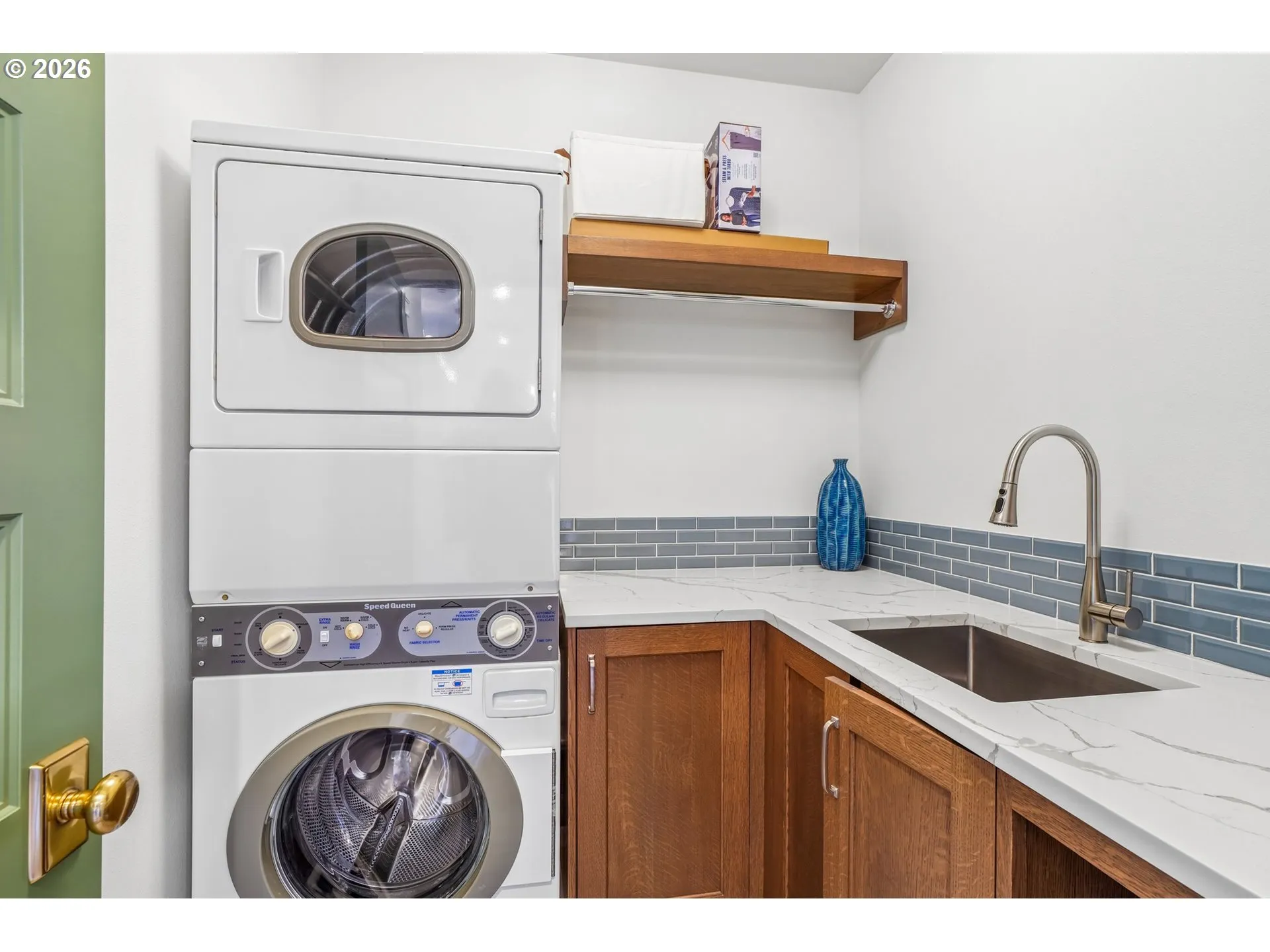 Laundry-Upper