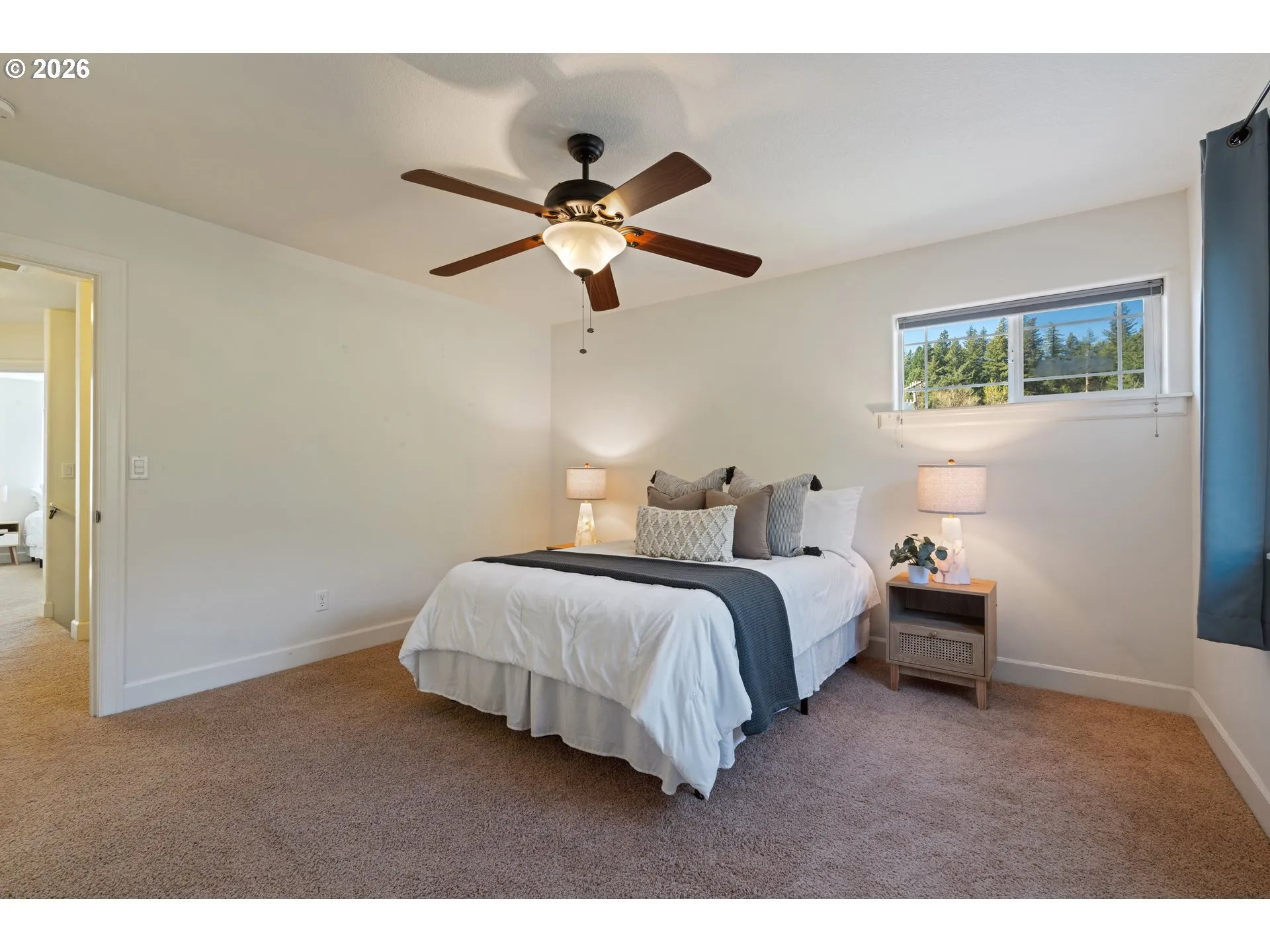 Bedroom, Primary
