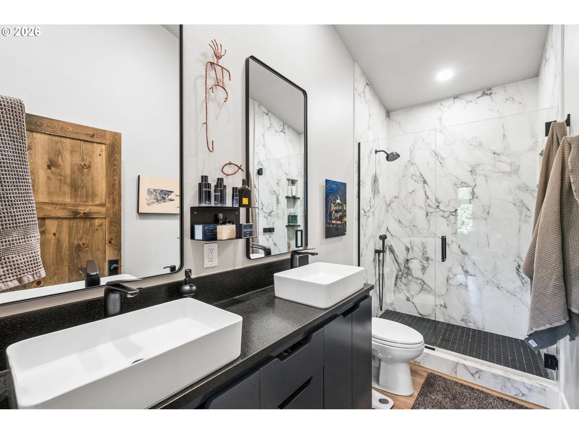 Bathroom-Walk in Shower