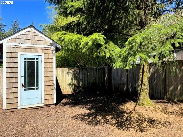 Shed