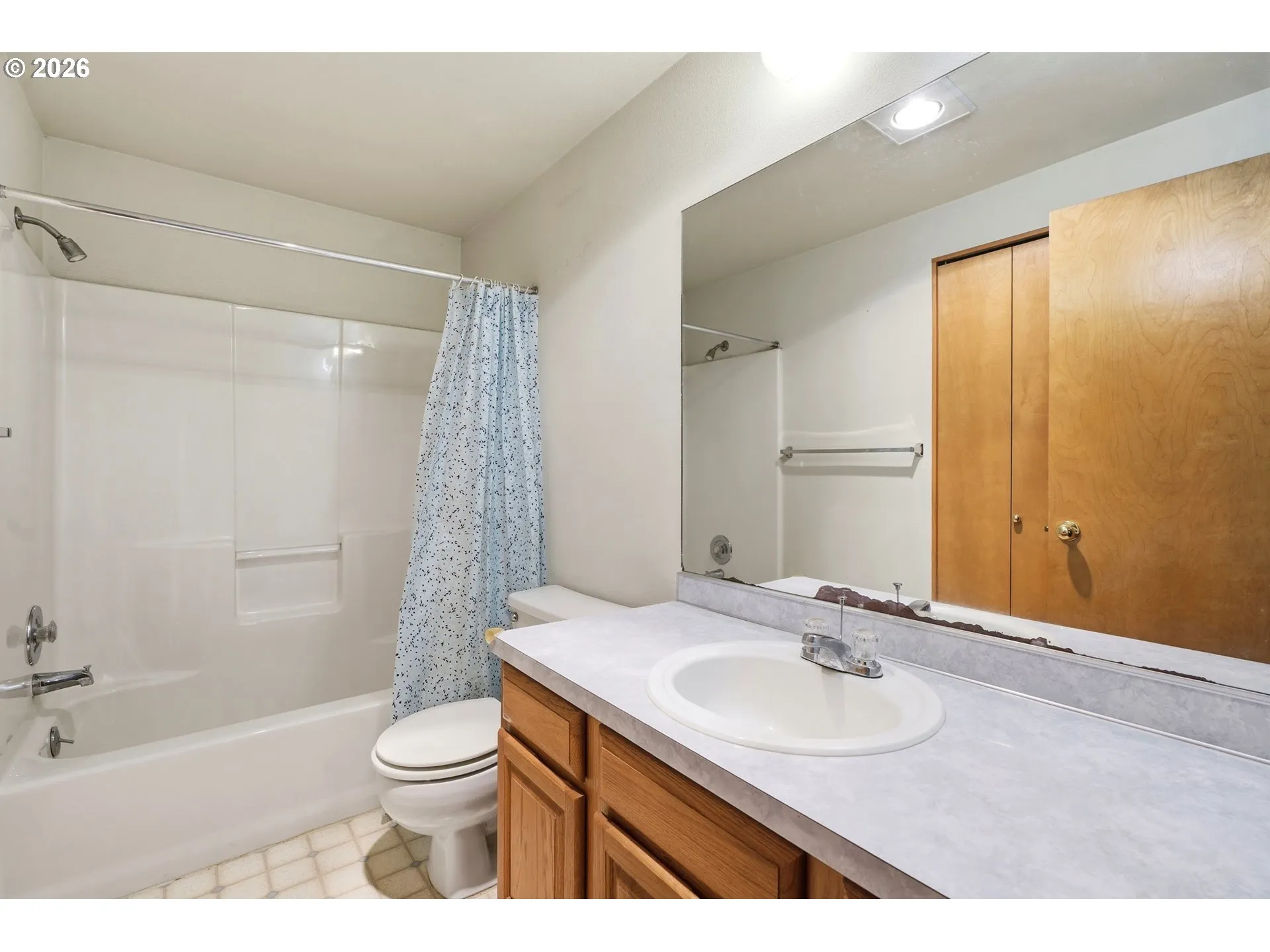 Bathroom-Hall