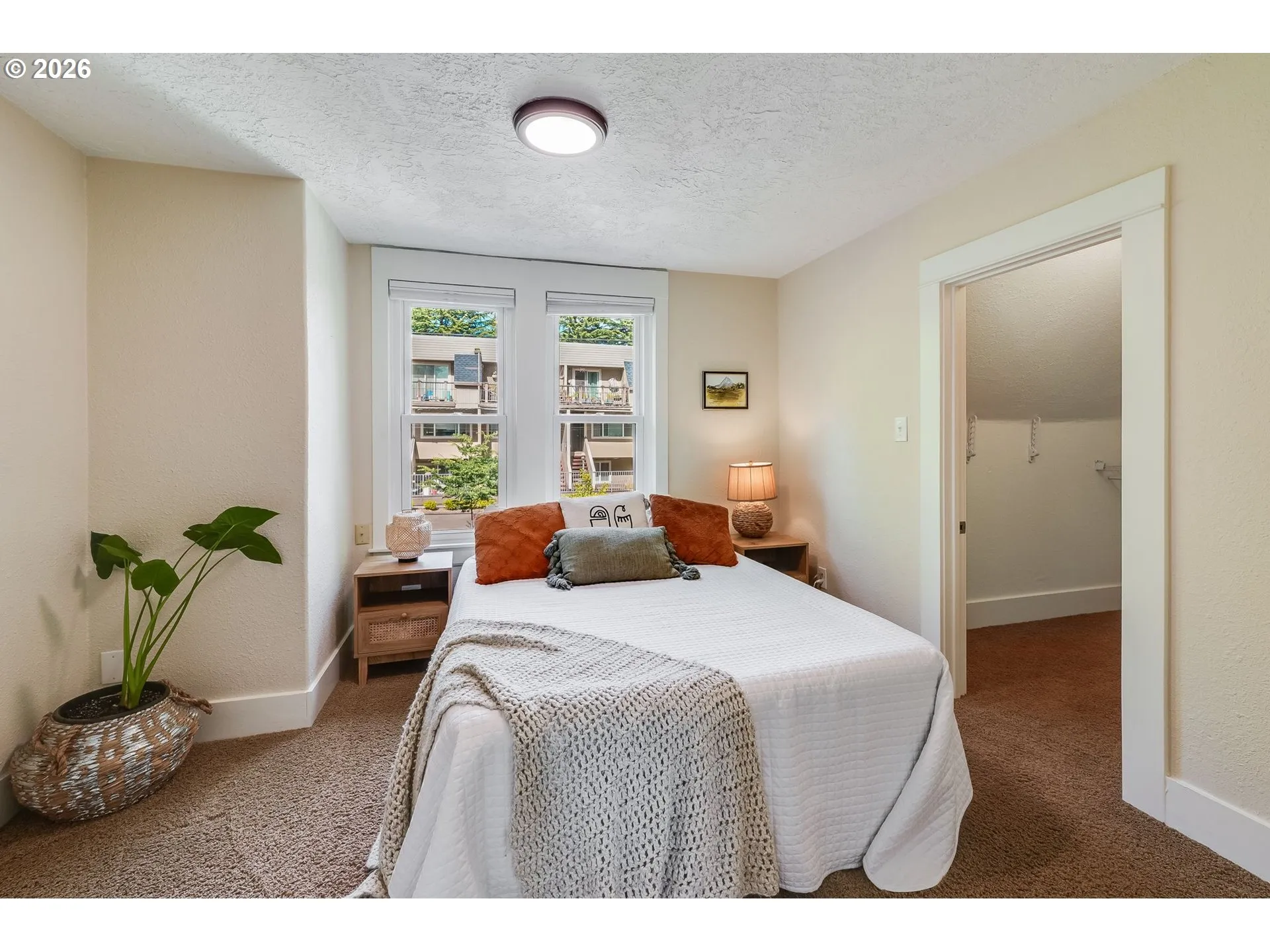 Bedroom-Walk-In Closet