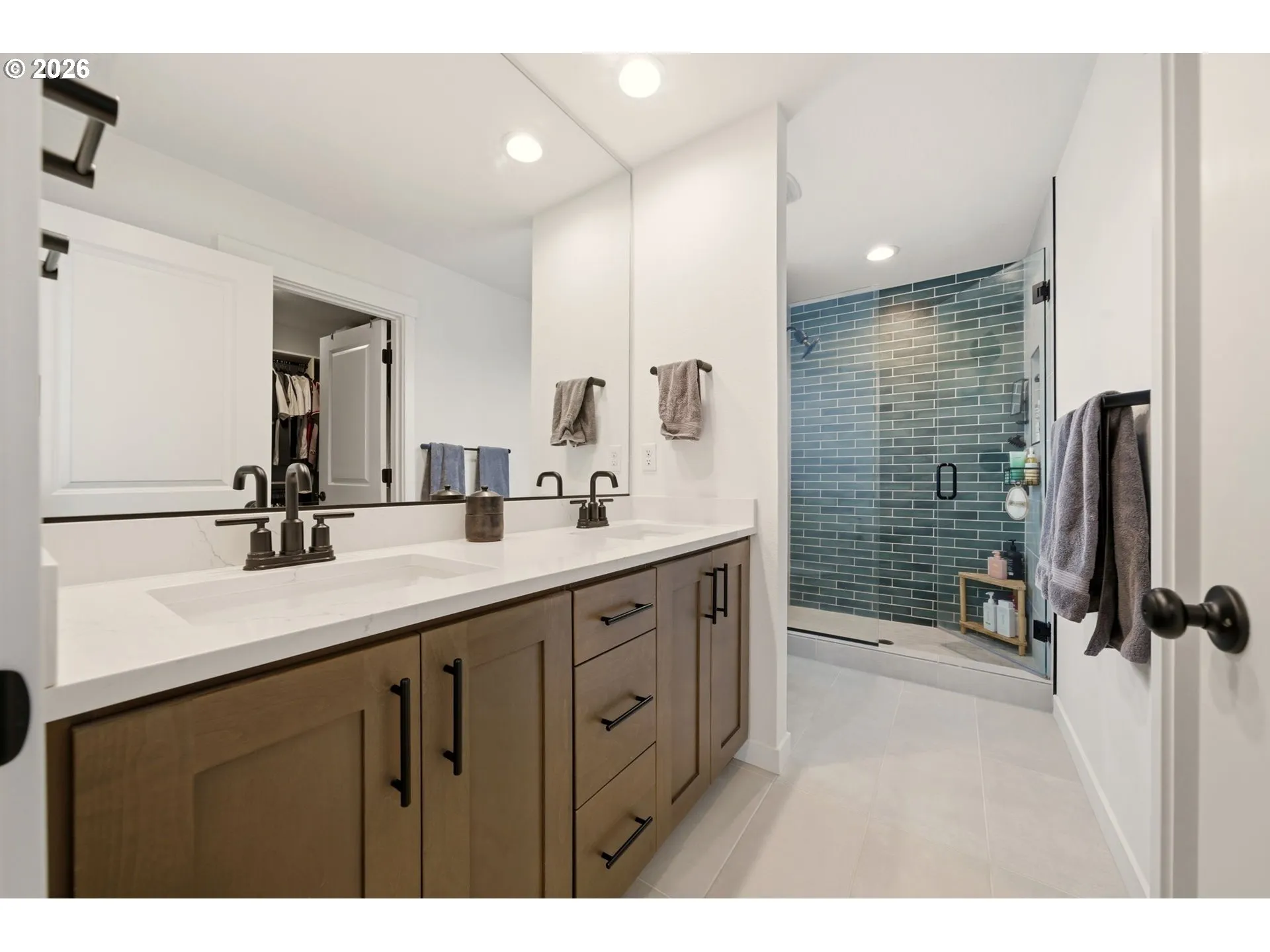 Bathroom, Attached-Double Sinks