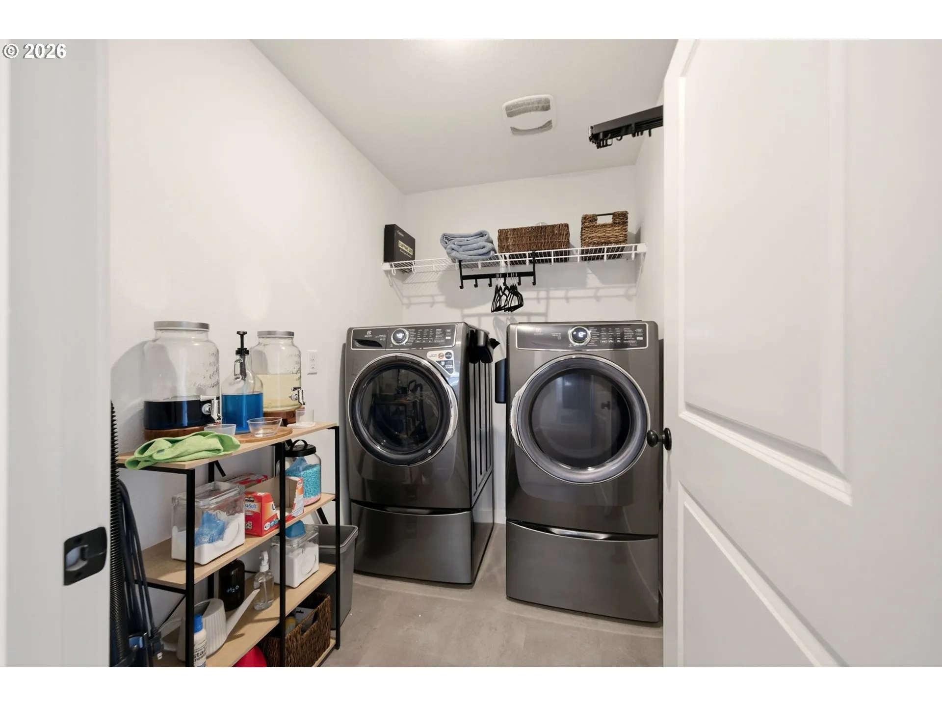 Laundry-Upper