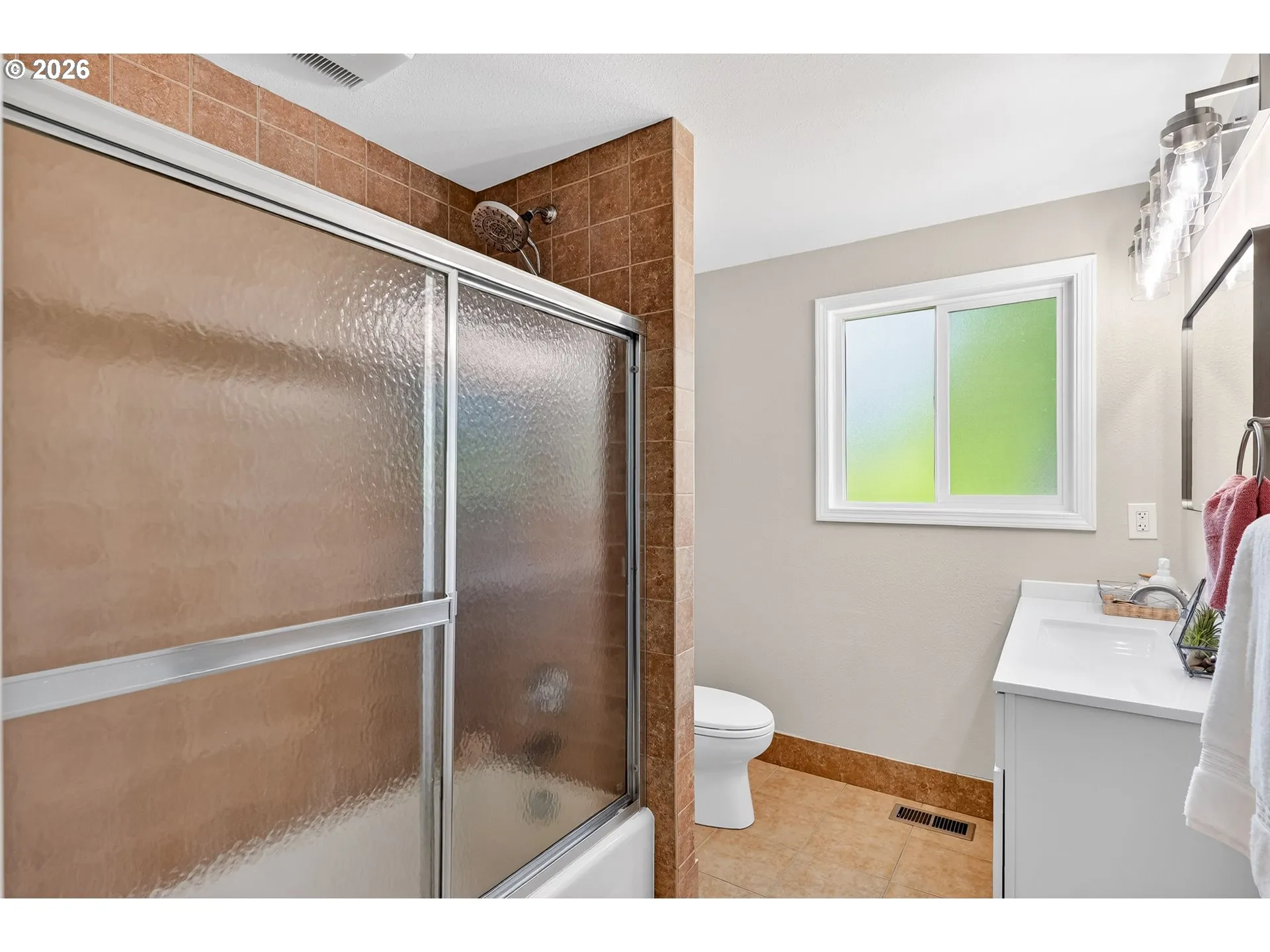 Bathroom-Upper