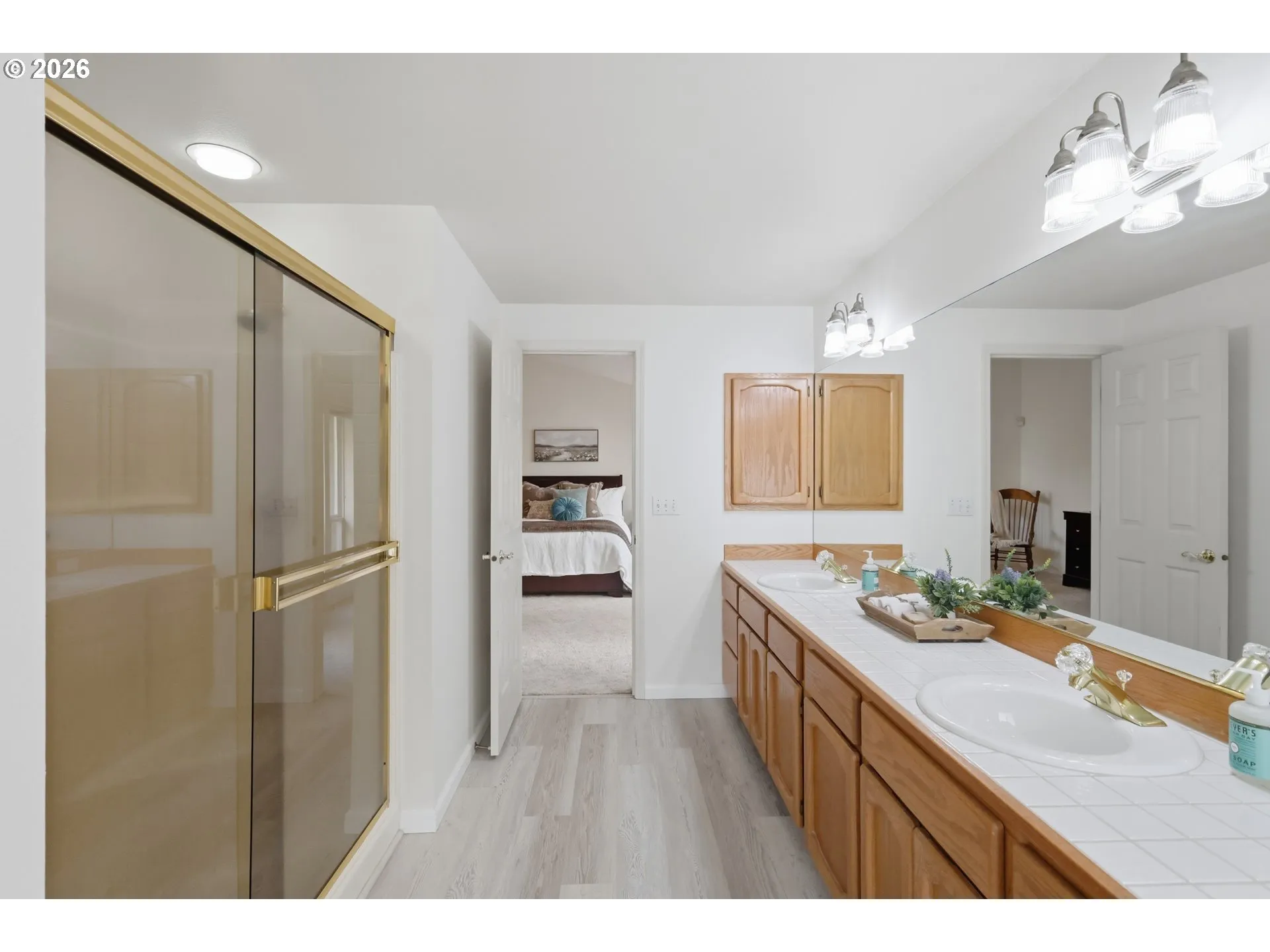 Bathroom, Attached