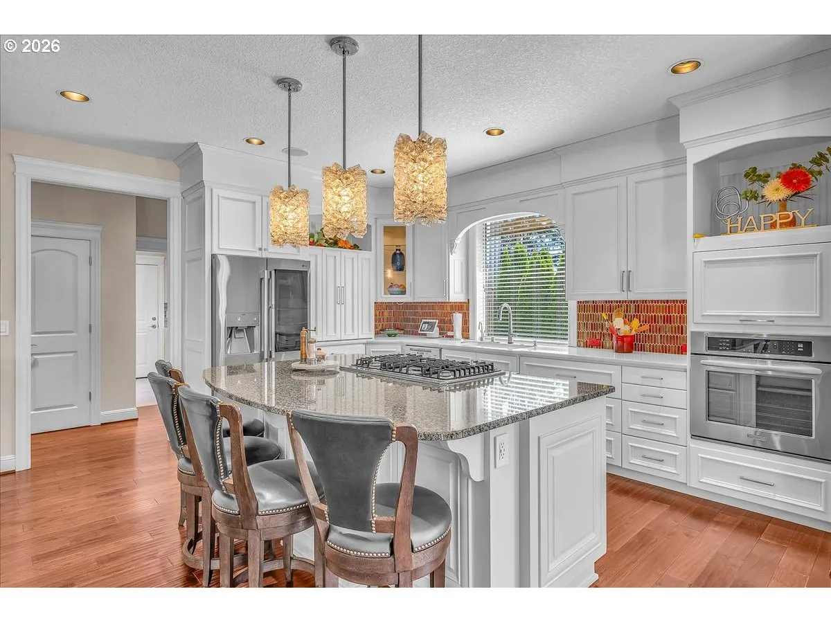 Kitchen-Cooking Island