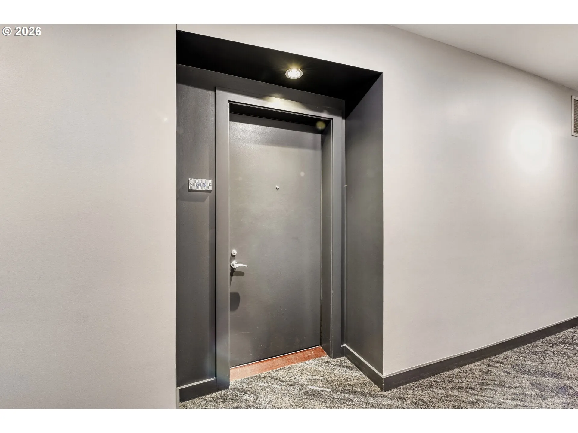 Entrance/Foyer-Wide Angle/Fisheye