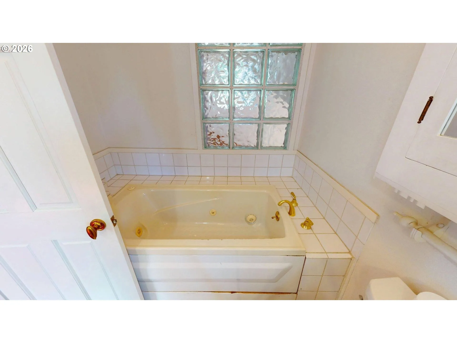 Owner's Suite Bathroom-Garden Tub