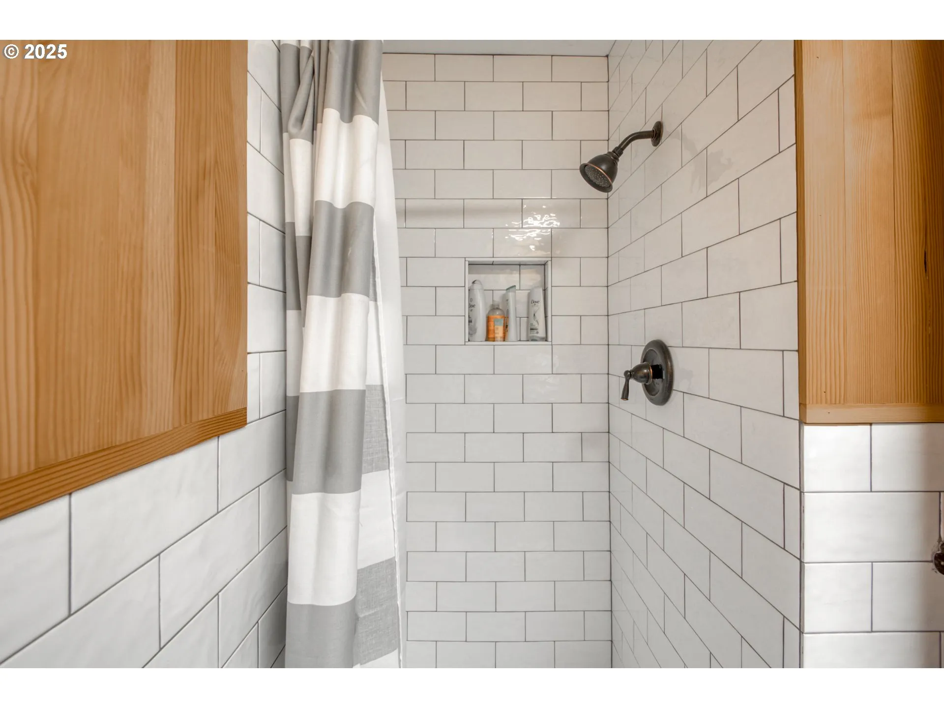 Bathroom-Walk in Shower