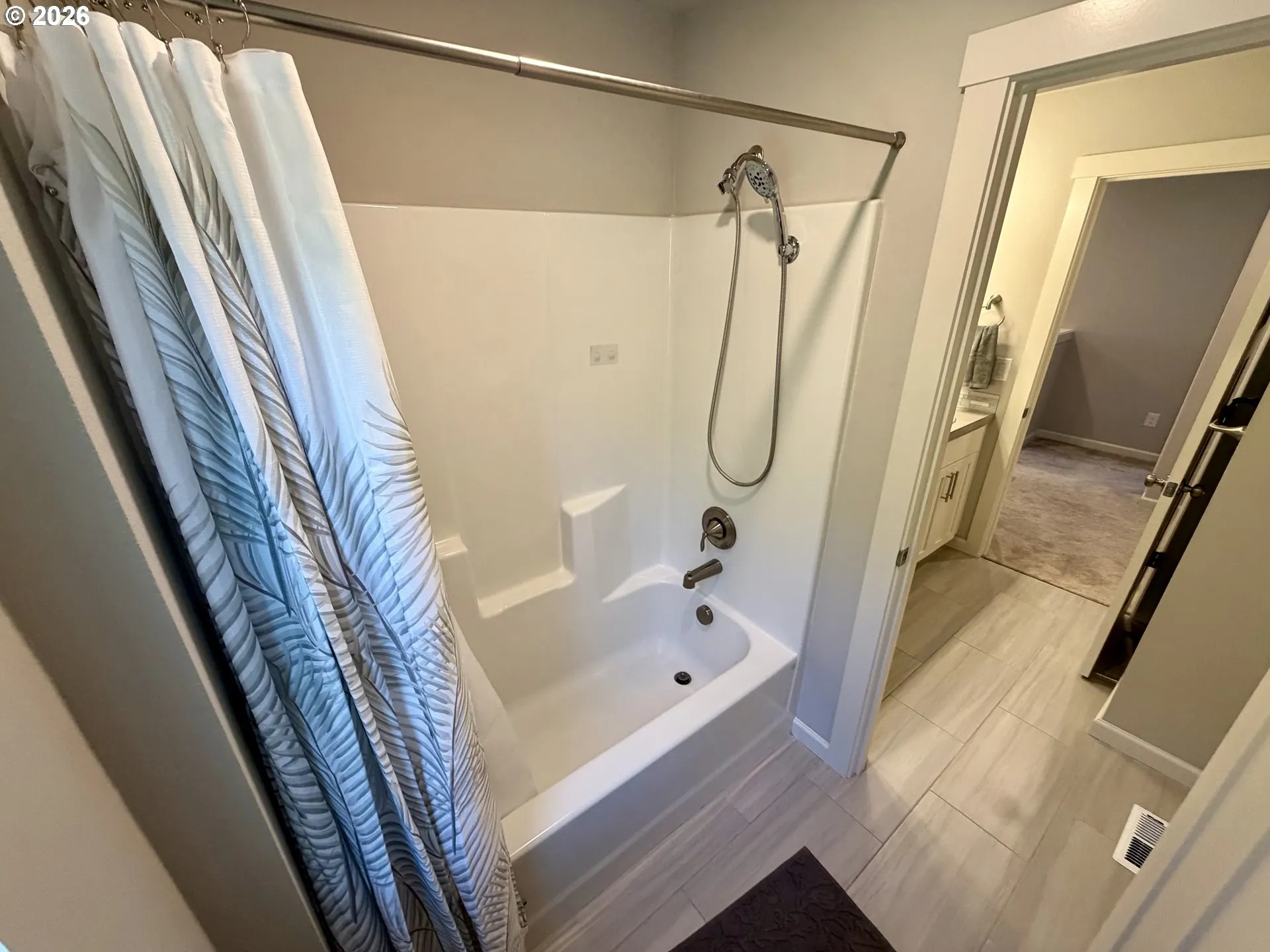 En Suite Bathroom