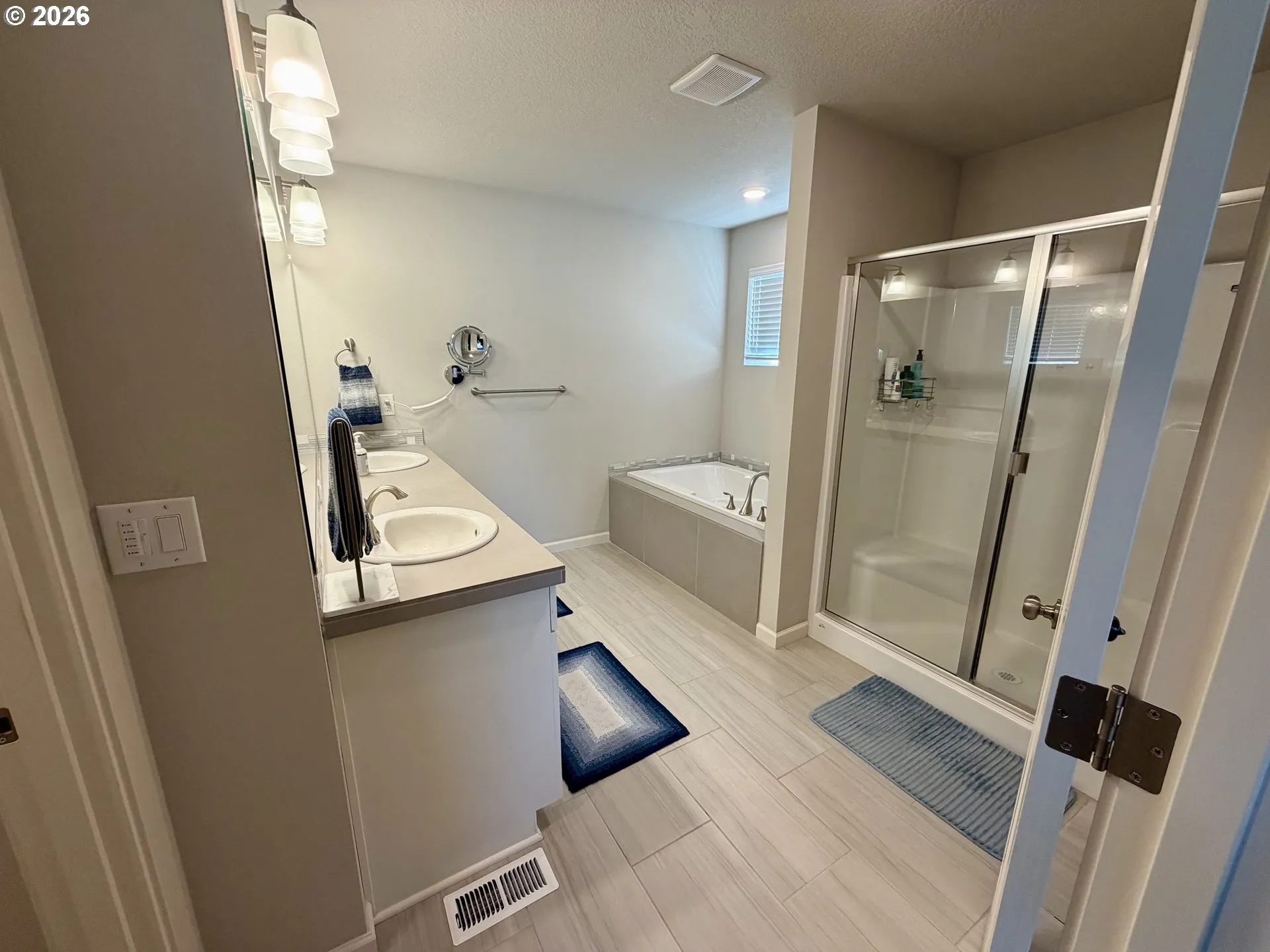 En Suite Bathroom