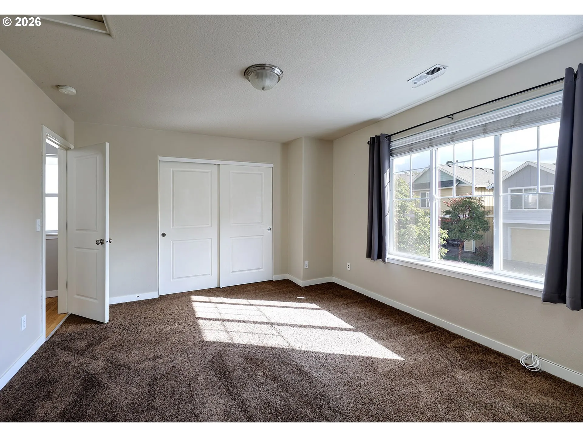 Bedroom, Primary