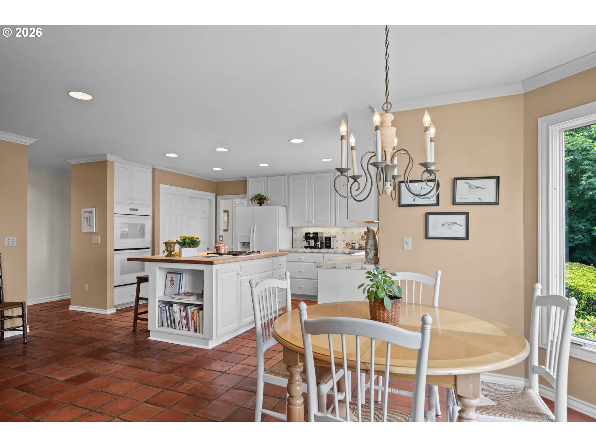 Kitchen/Nook-Eating Area