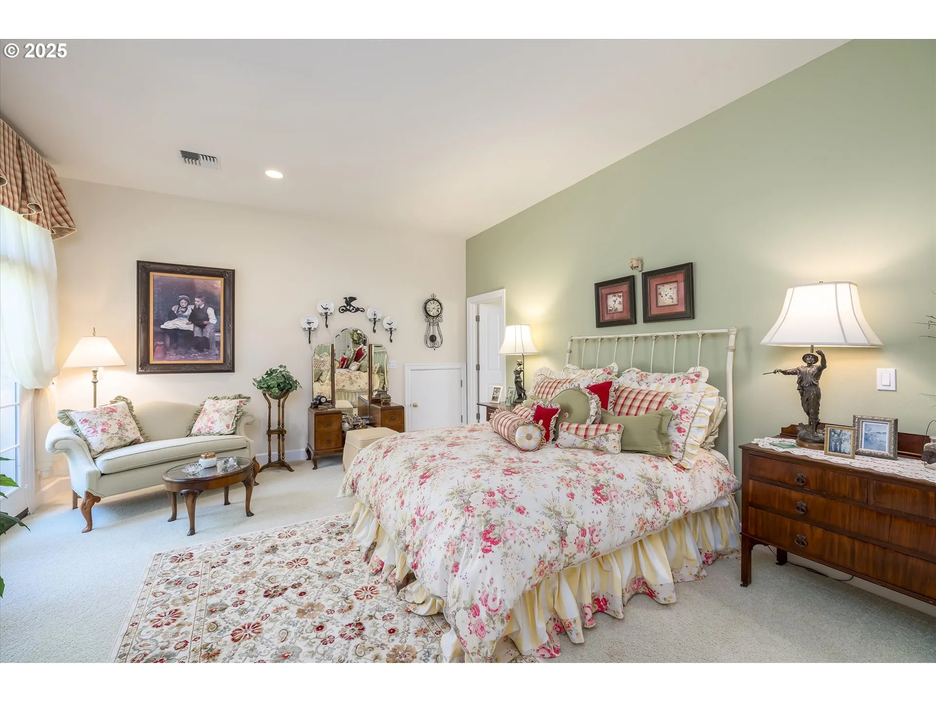 Bedroom-Upper
