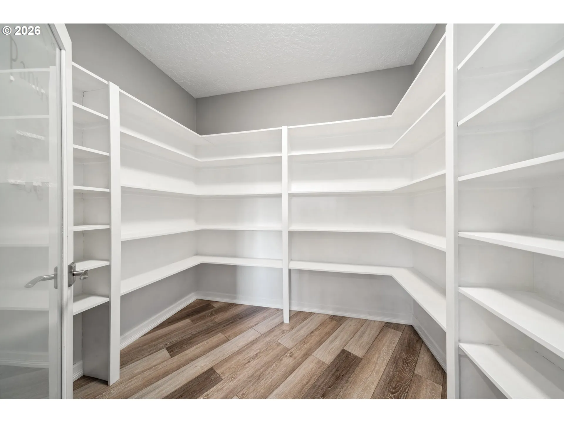 Pantry-Main