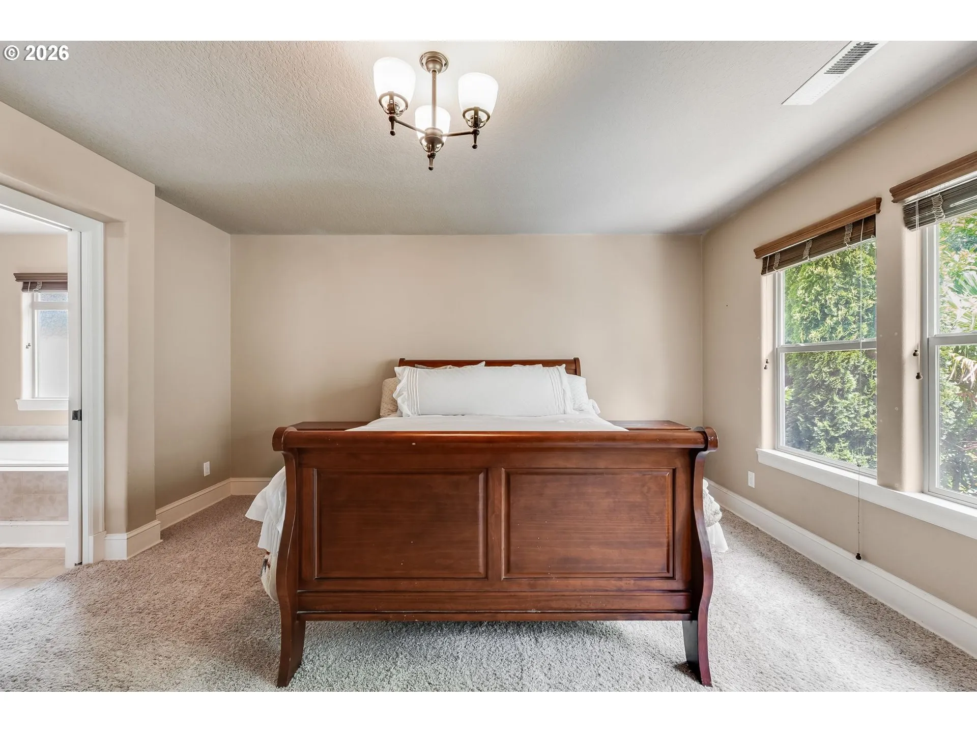 Bedroom, Primary