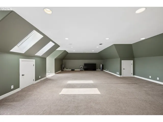 Bonus Room-Upper