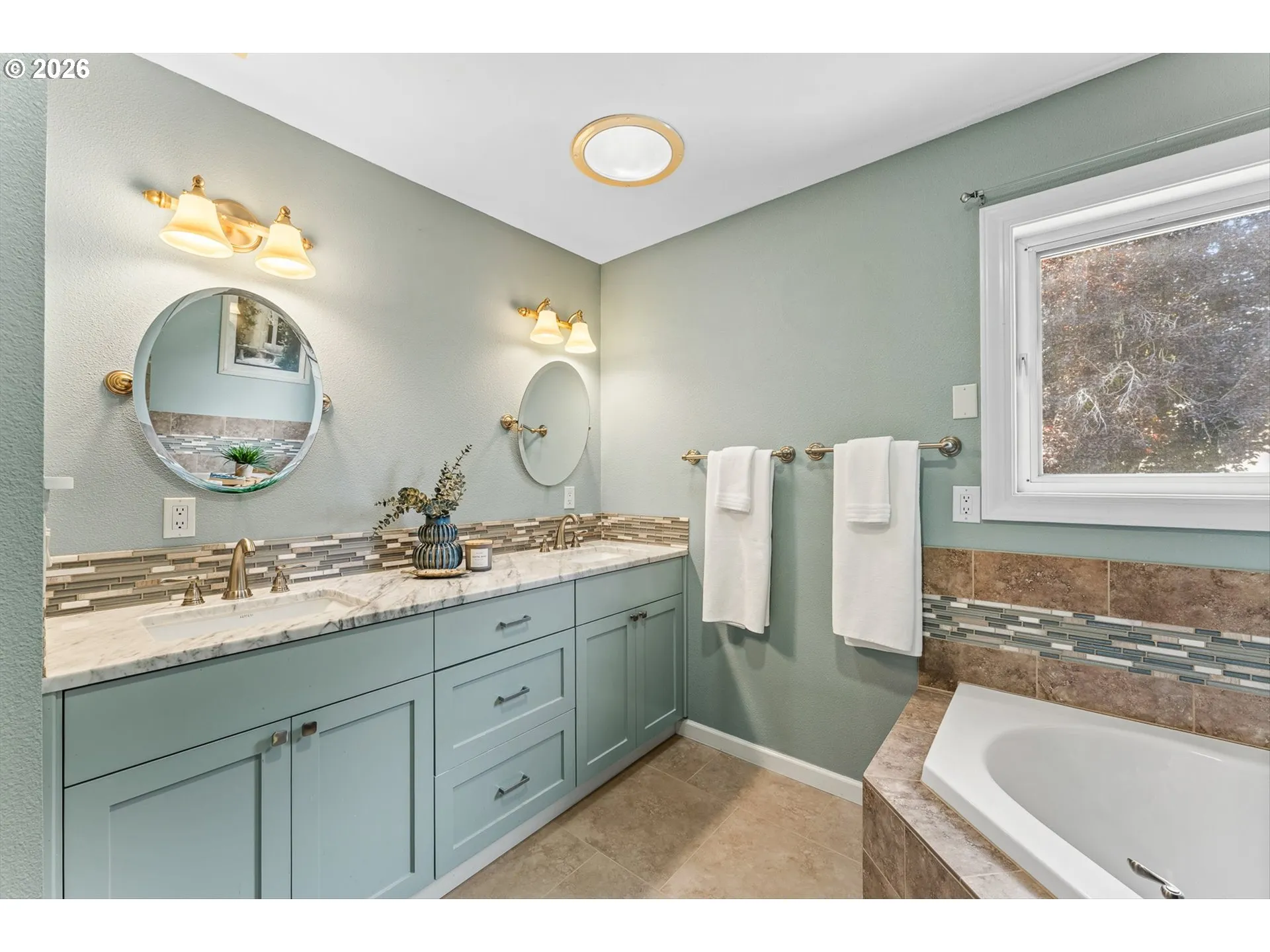 Bathroom, Attached-Double Sinks