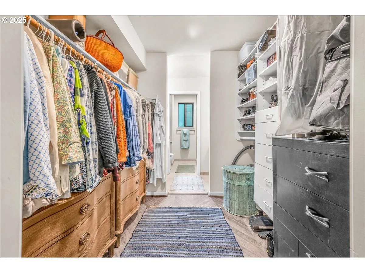 Bedroom, Primary-Walk-In Closet