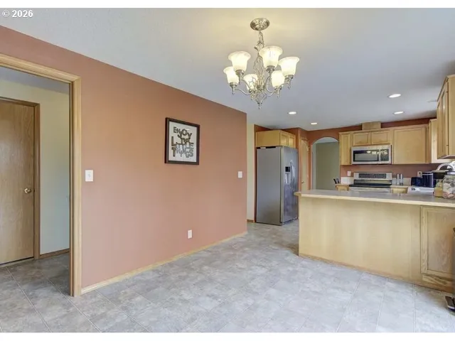 Kitchen-Eating Area