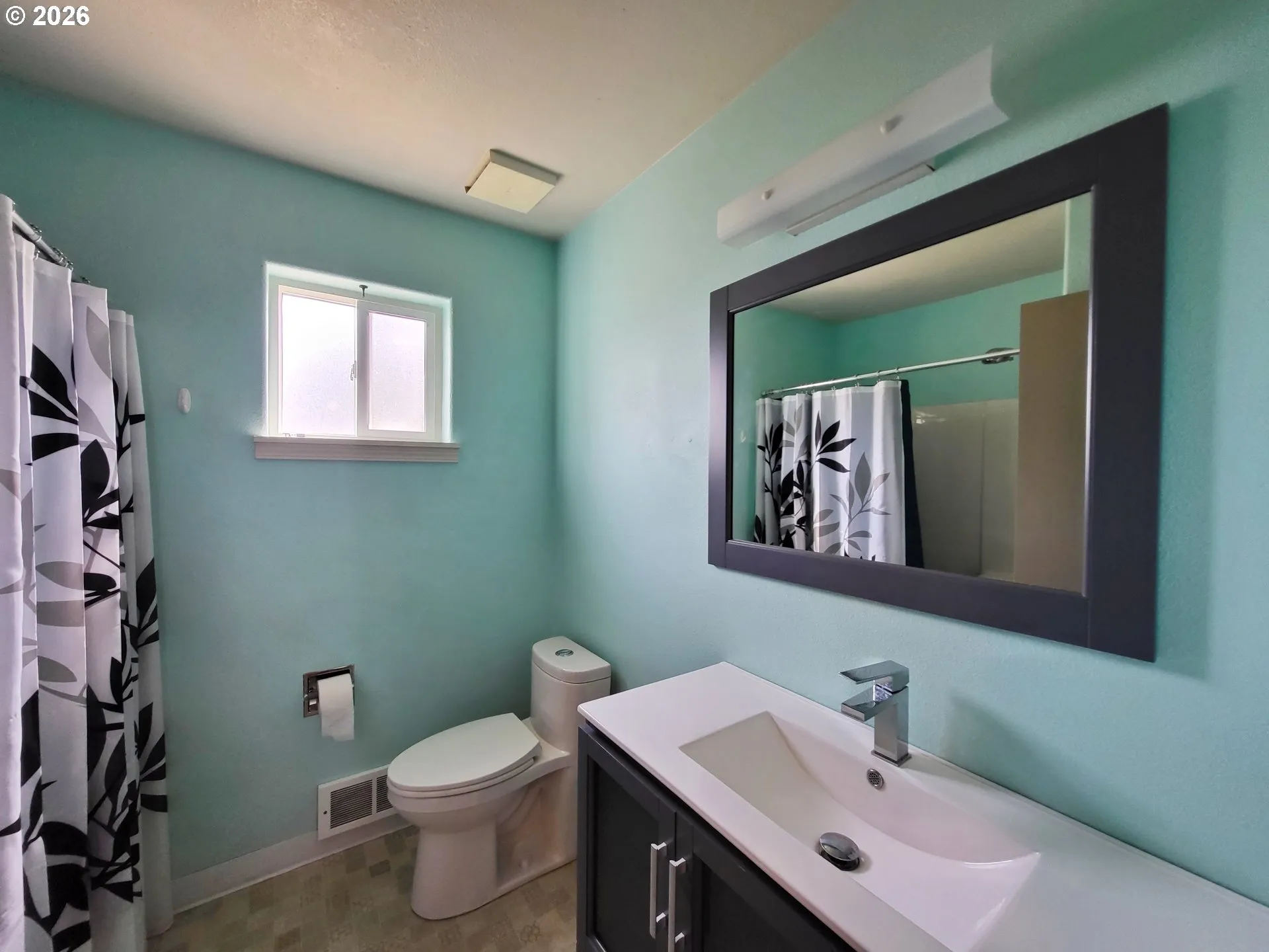 Bathroom-Hall