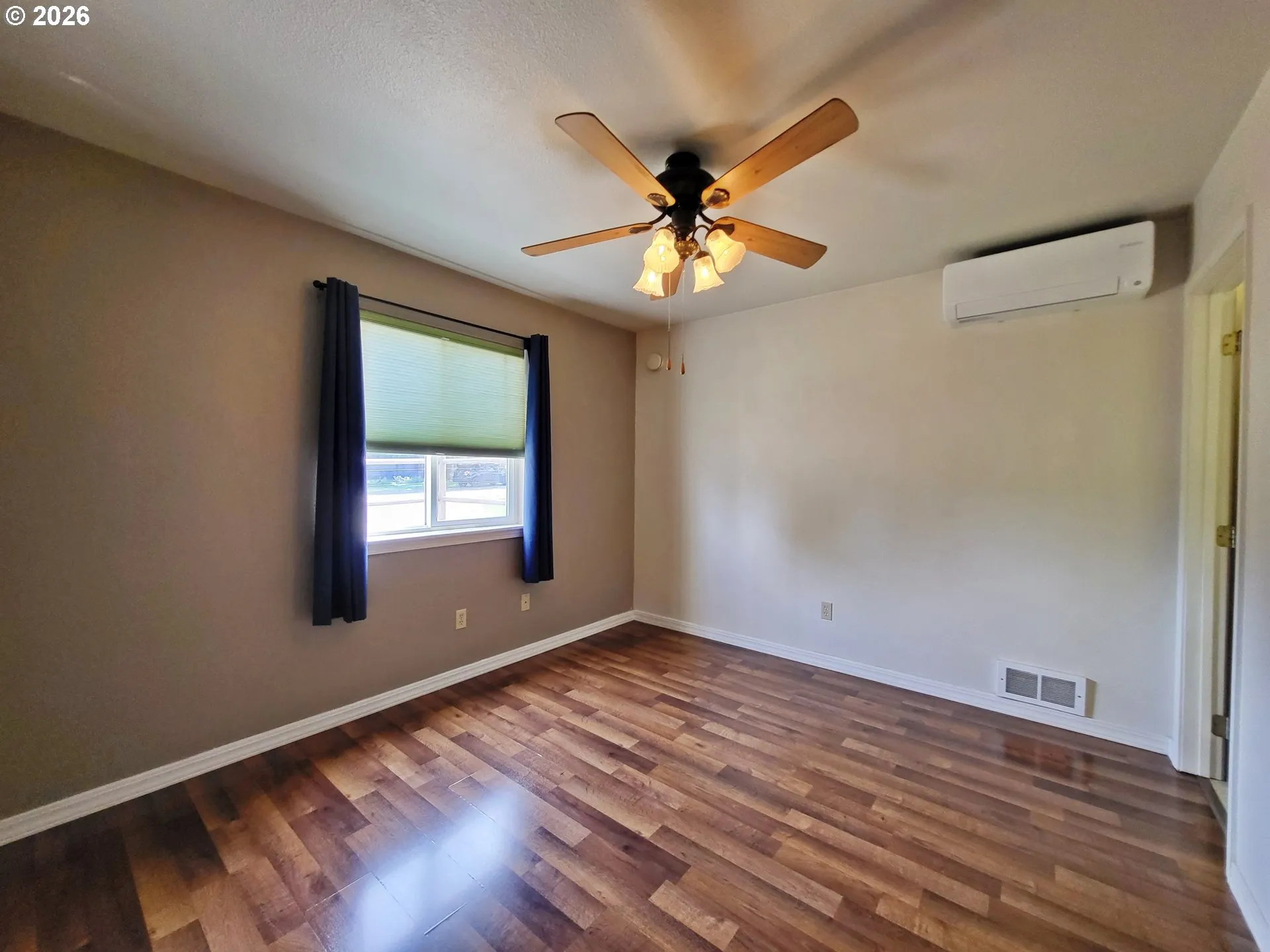 Bedroom, Primary-Ceiling Fan