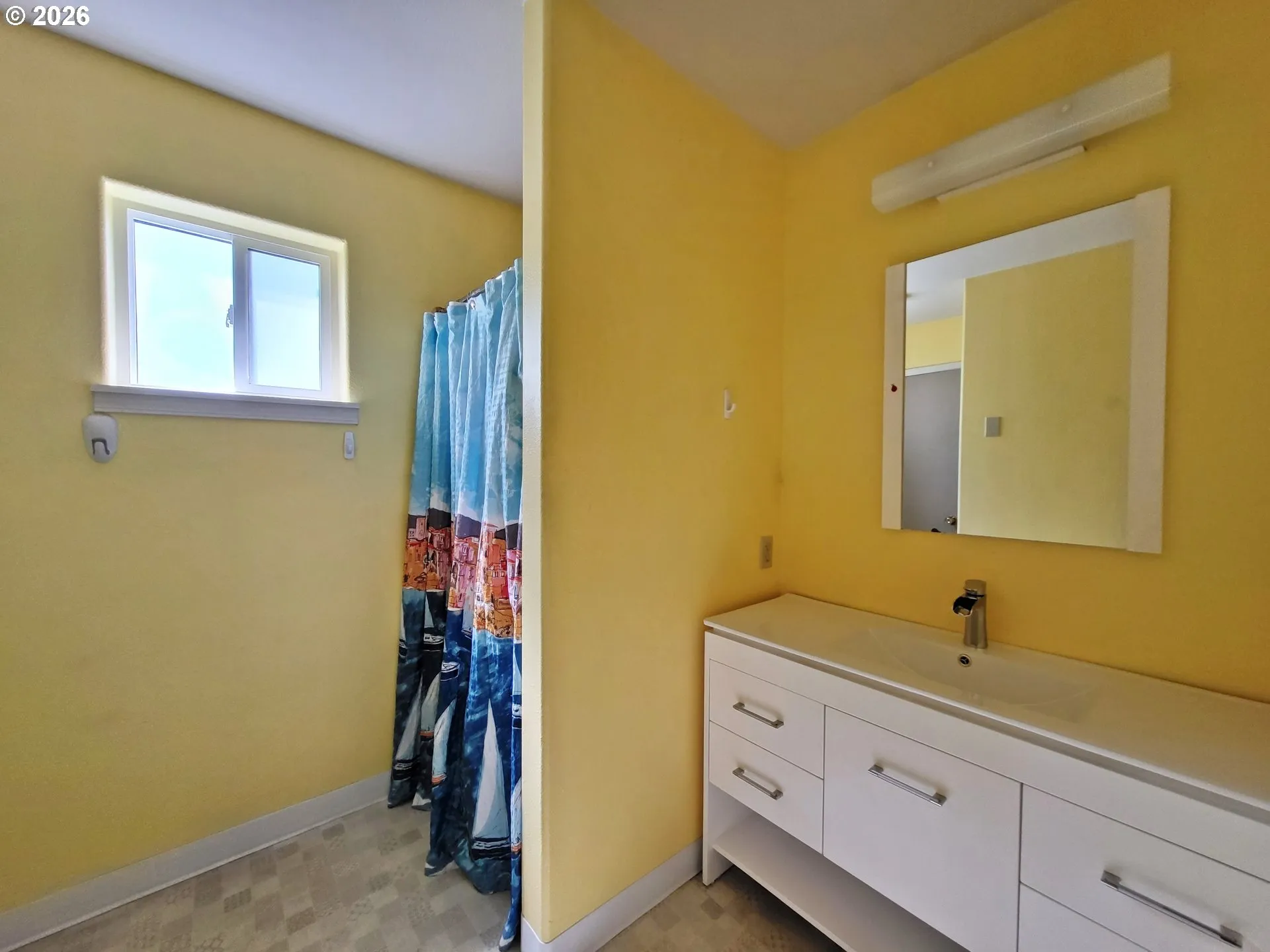 Bathroom, Attached