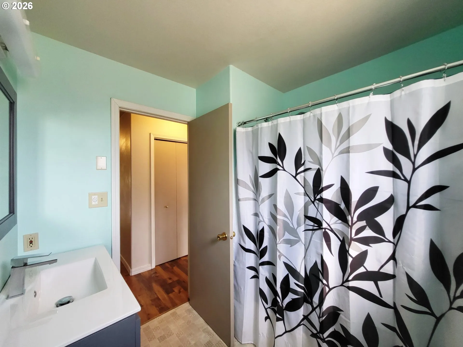 Bathroom-Hall