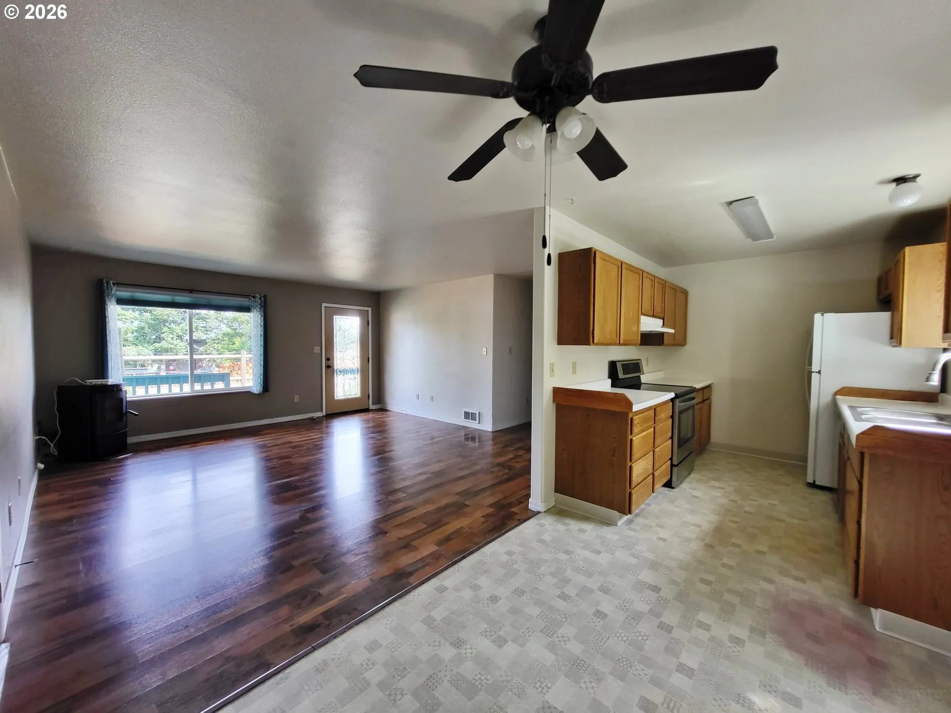 Kitchen/Dining Room-Ceiling Fan