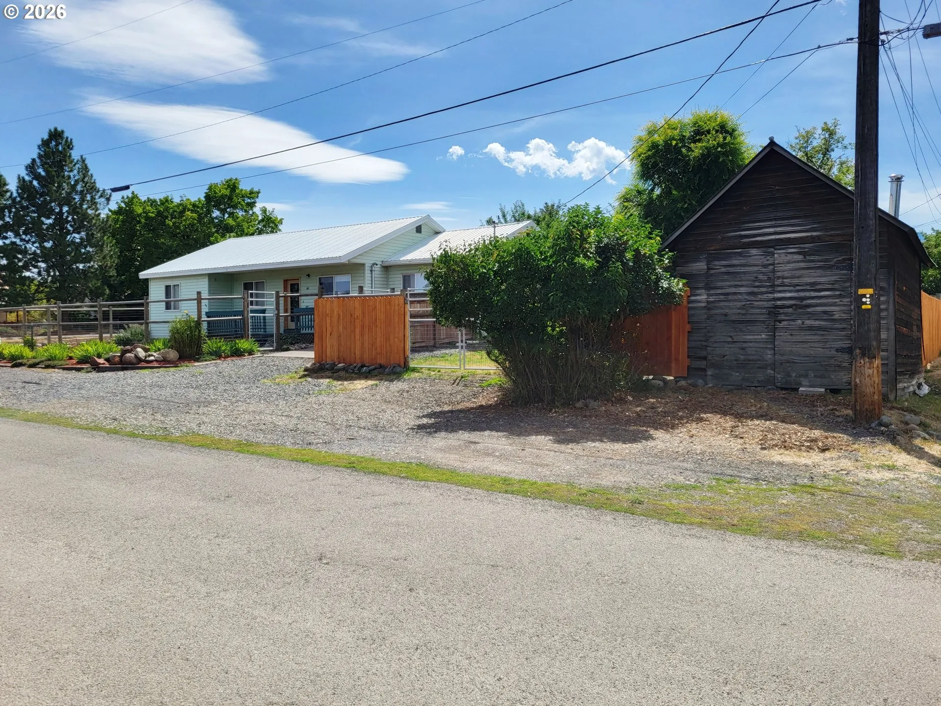 Exterior-SE Facing