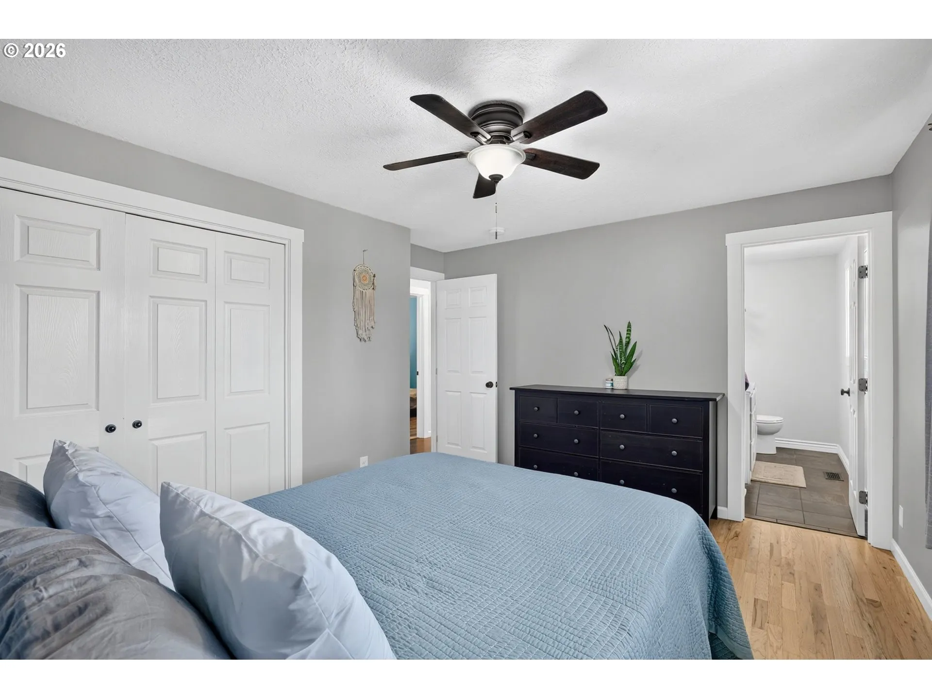 Primary Bedroom-Upper