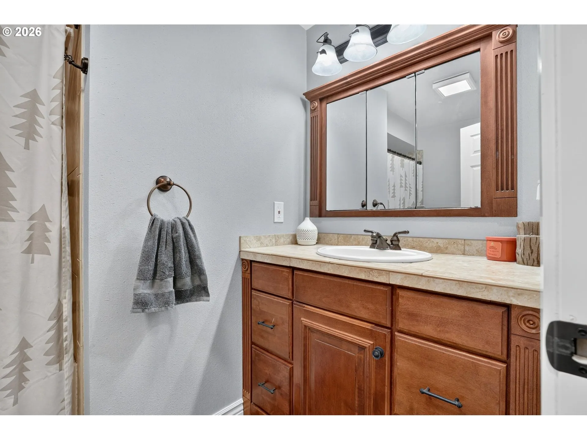 Bathroom-Hall
