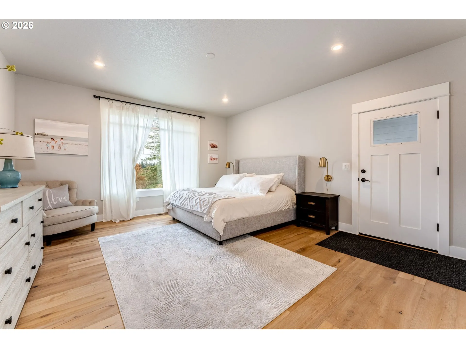 Primary Bedroom-Main
