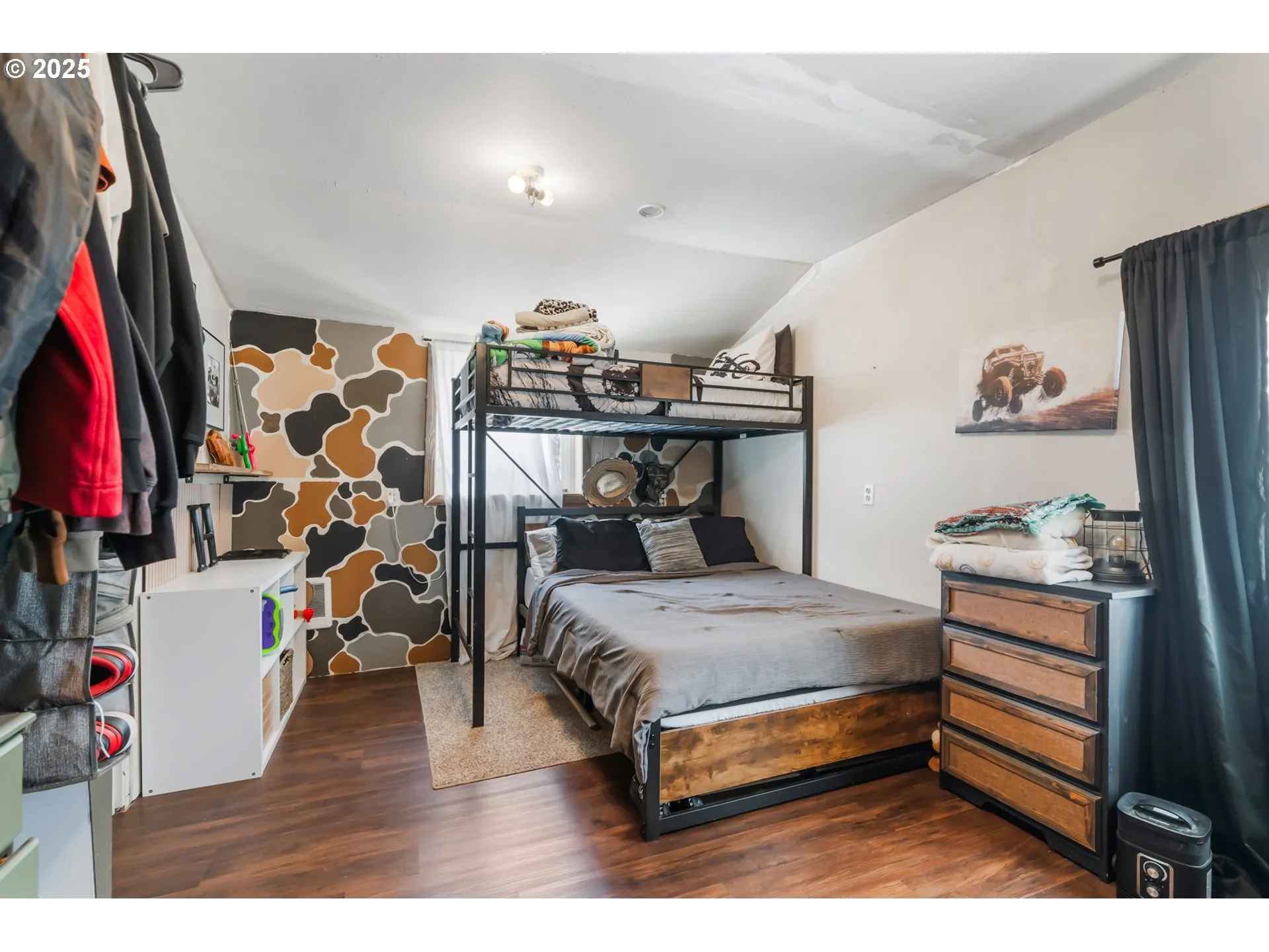 Upstairs Unit