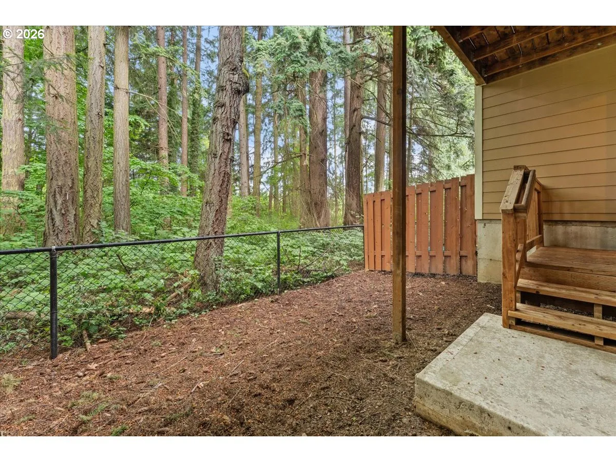 Yard-Fenced