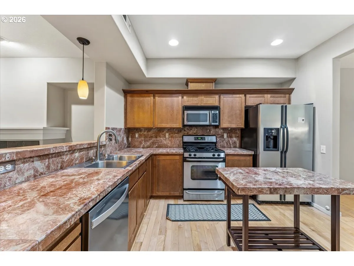 Kitchen-Island