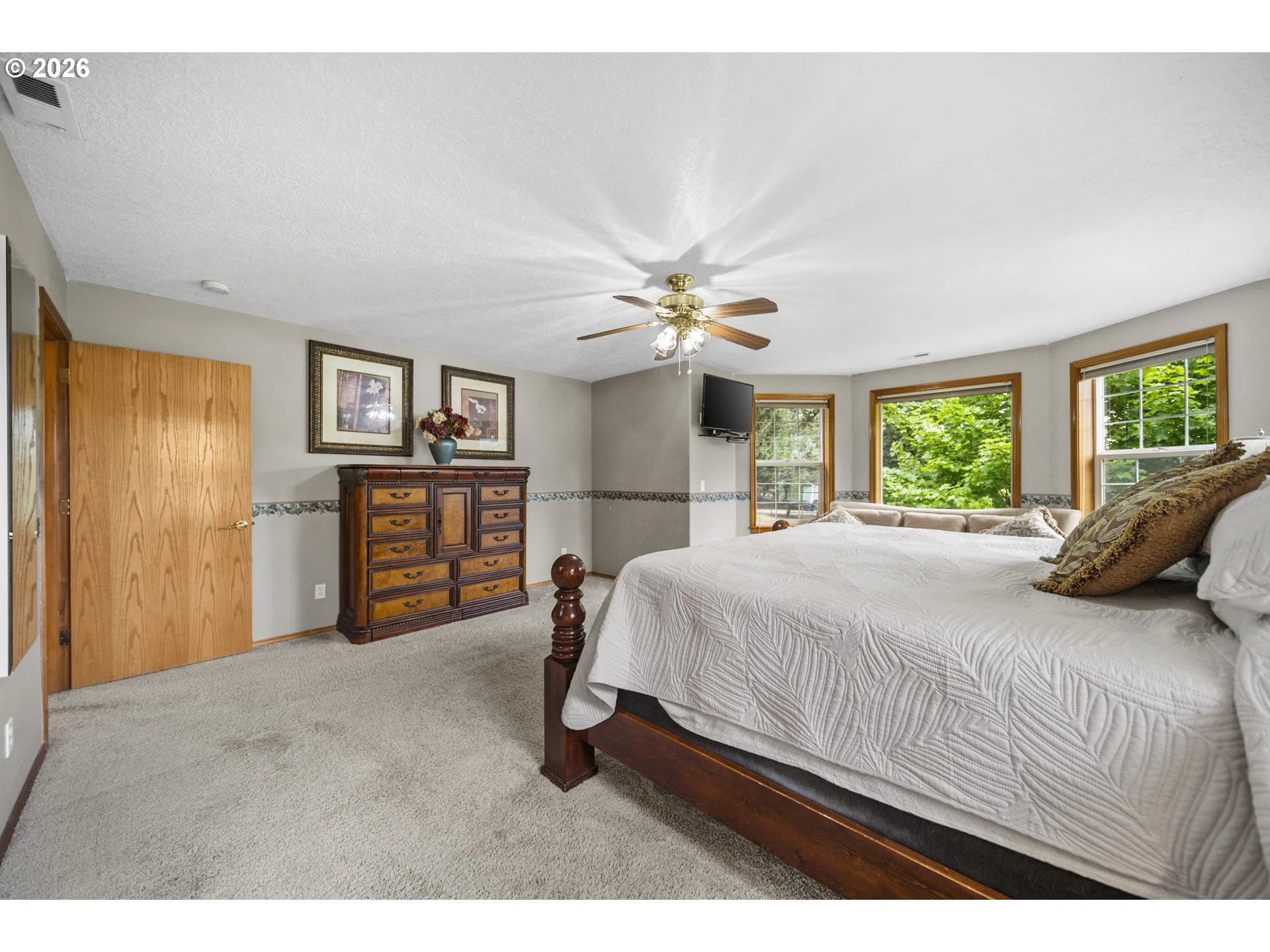 Bedroom, Primary-Upper