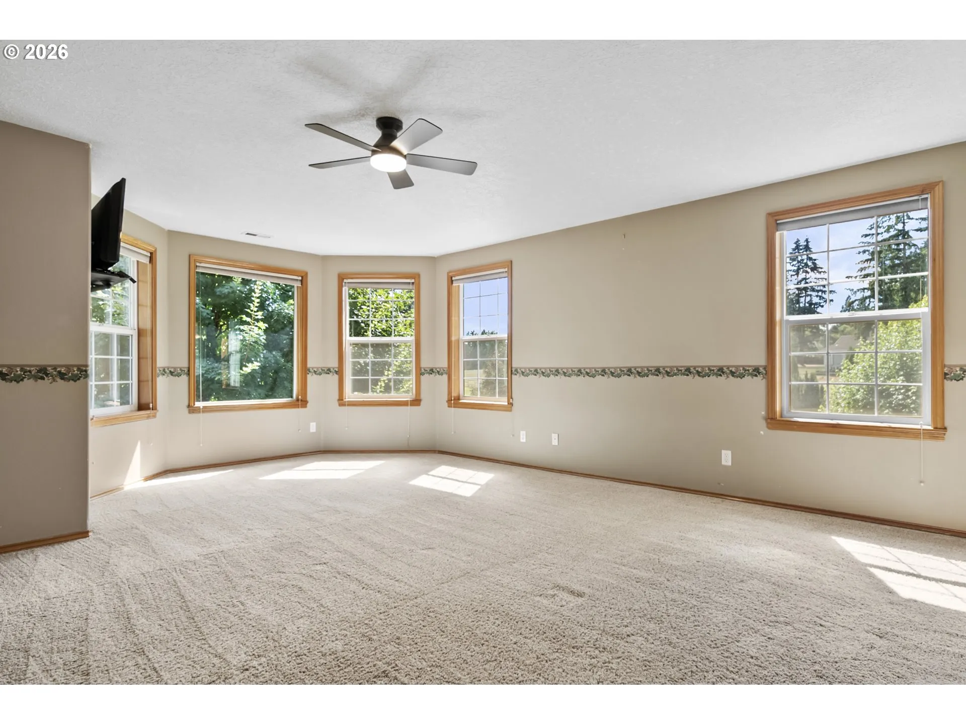 Primary Bedroom-Upper