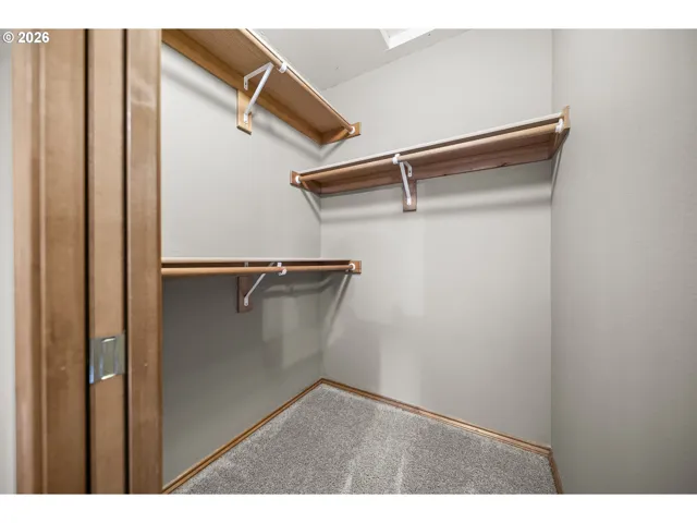 Bedroom-Walk-In Closet