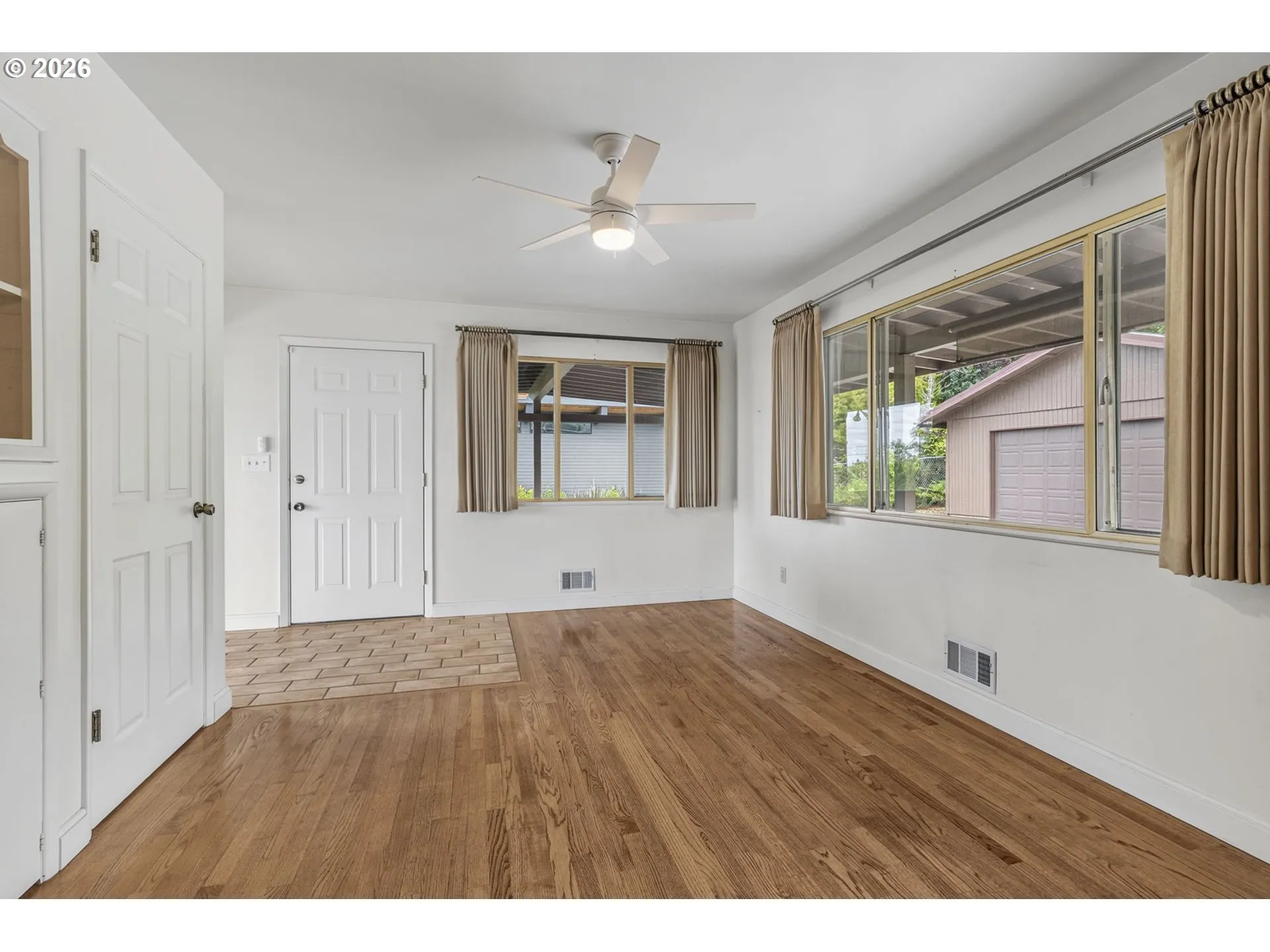 Entrance/Foyer
