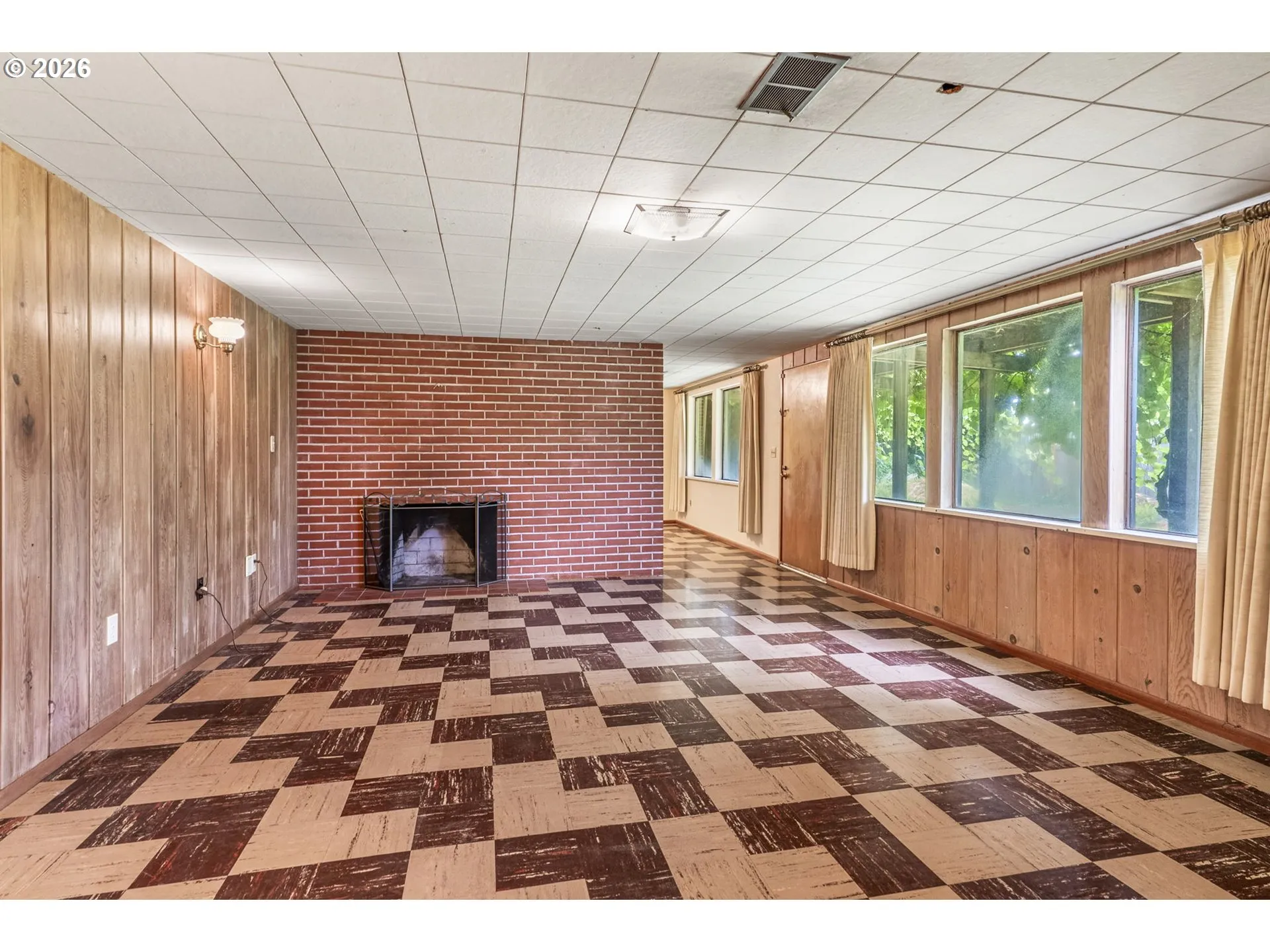 Family Room-Lower