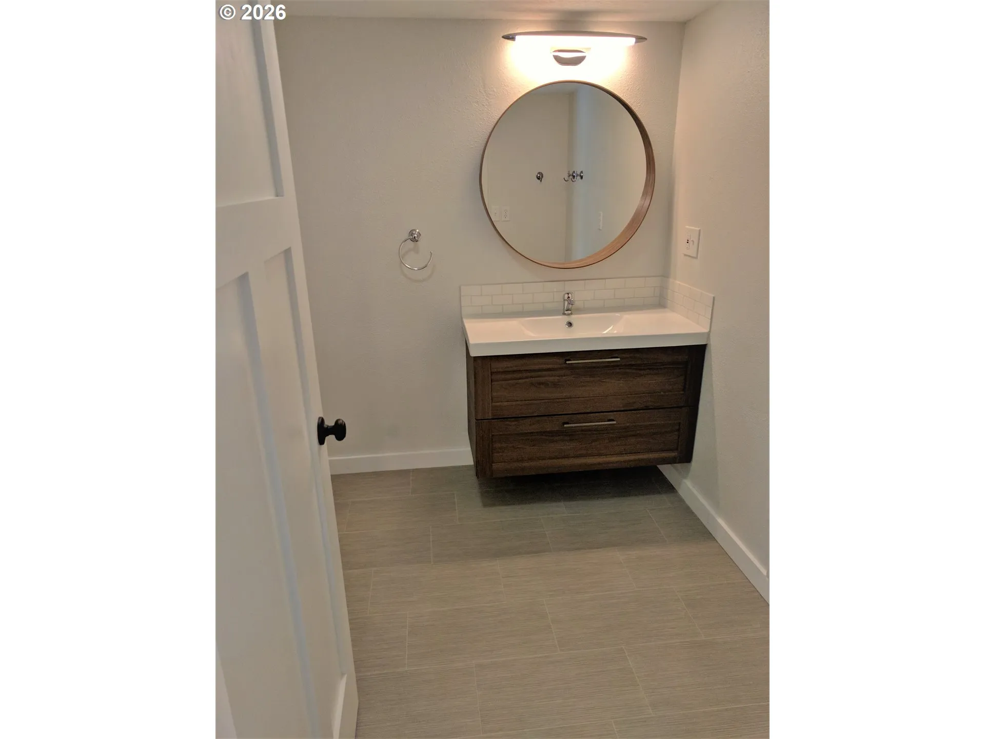 Lower Unit