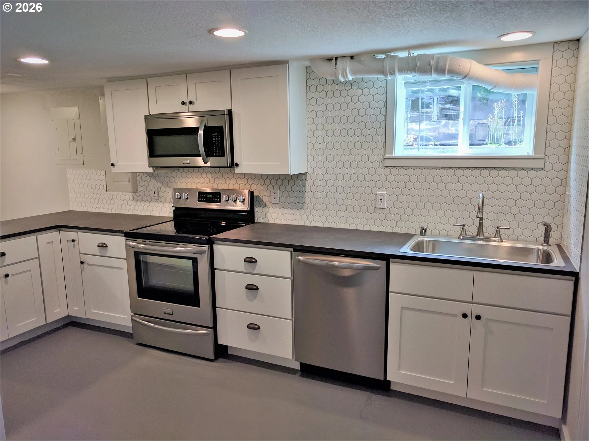 Lower Unit