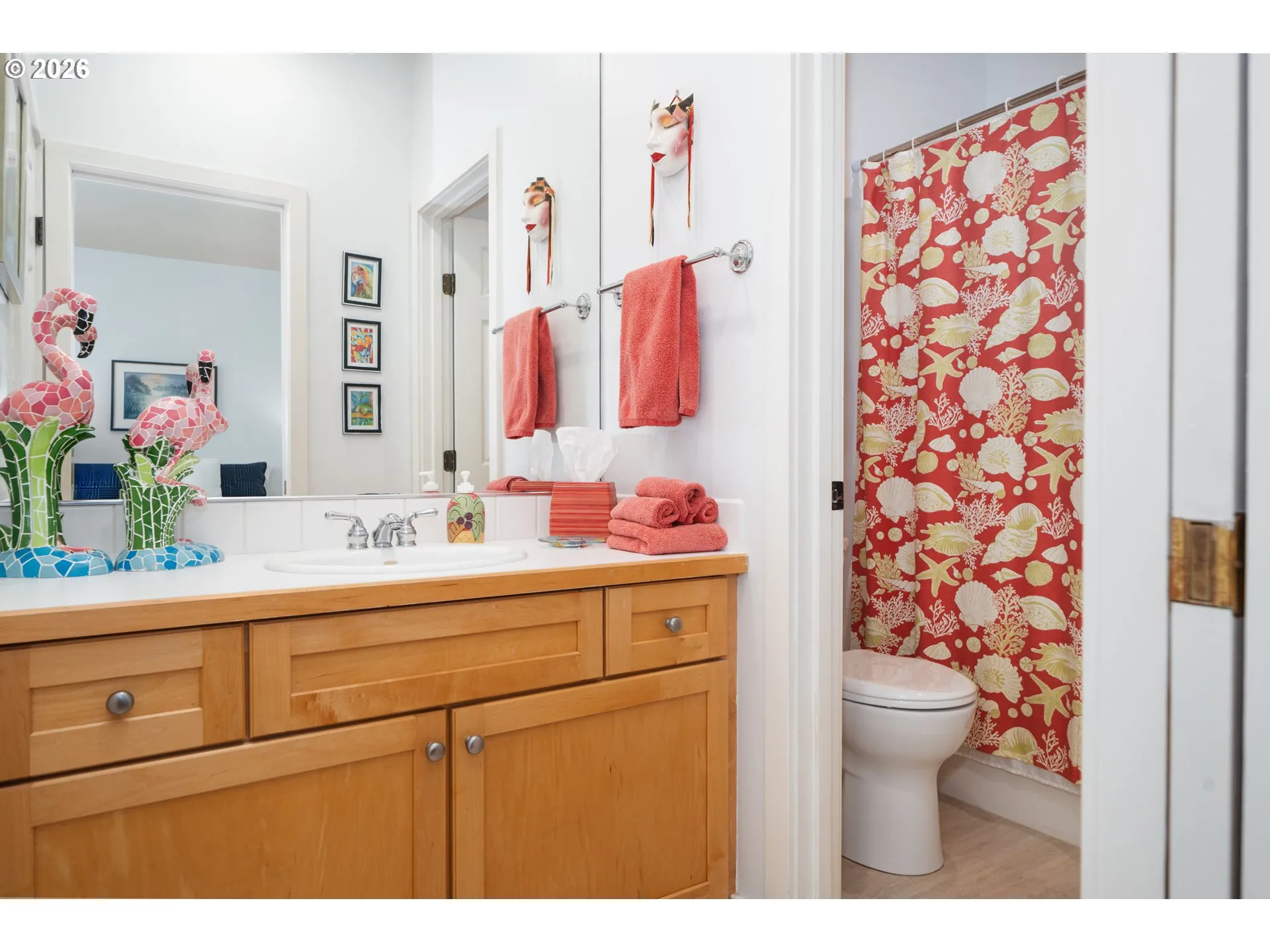 Bedroom-Full Bathroom