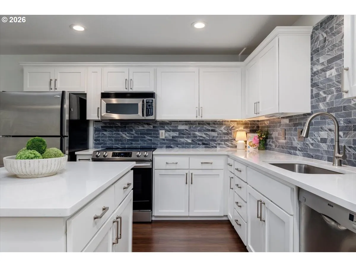 Kitchen-Island