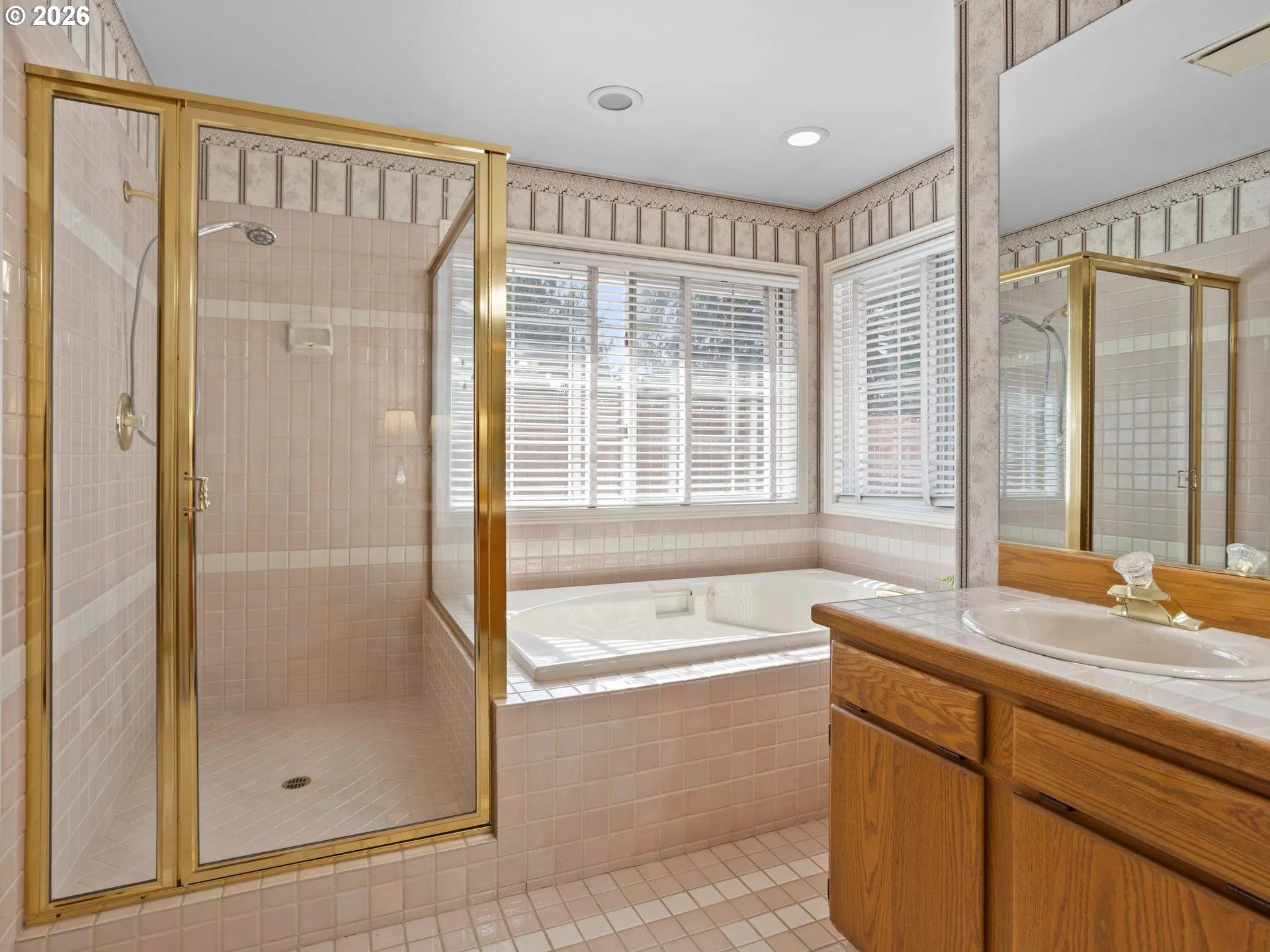 Bathroom, Attached-Main